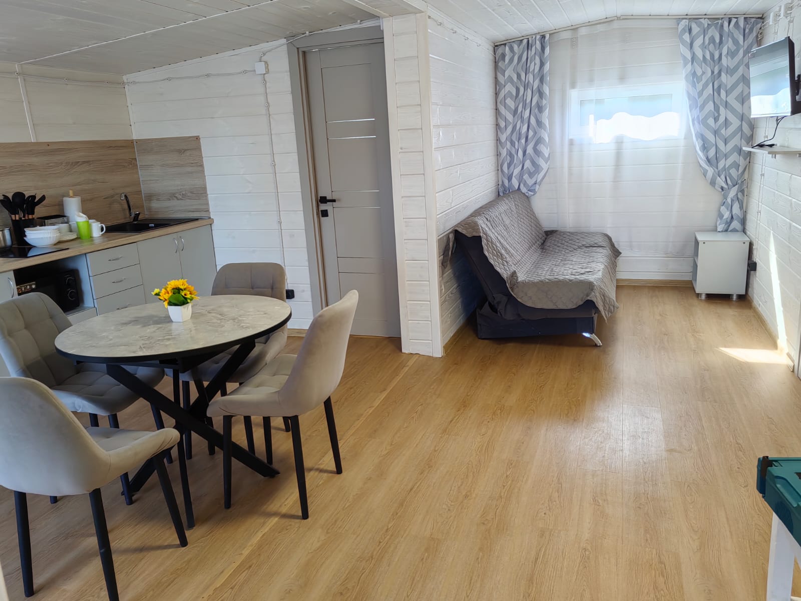 Коттедж с 2 спальнями на 4 человека