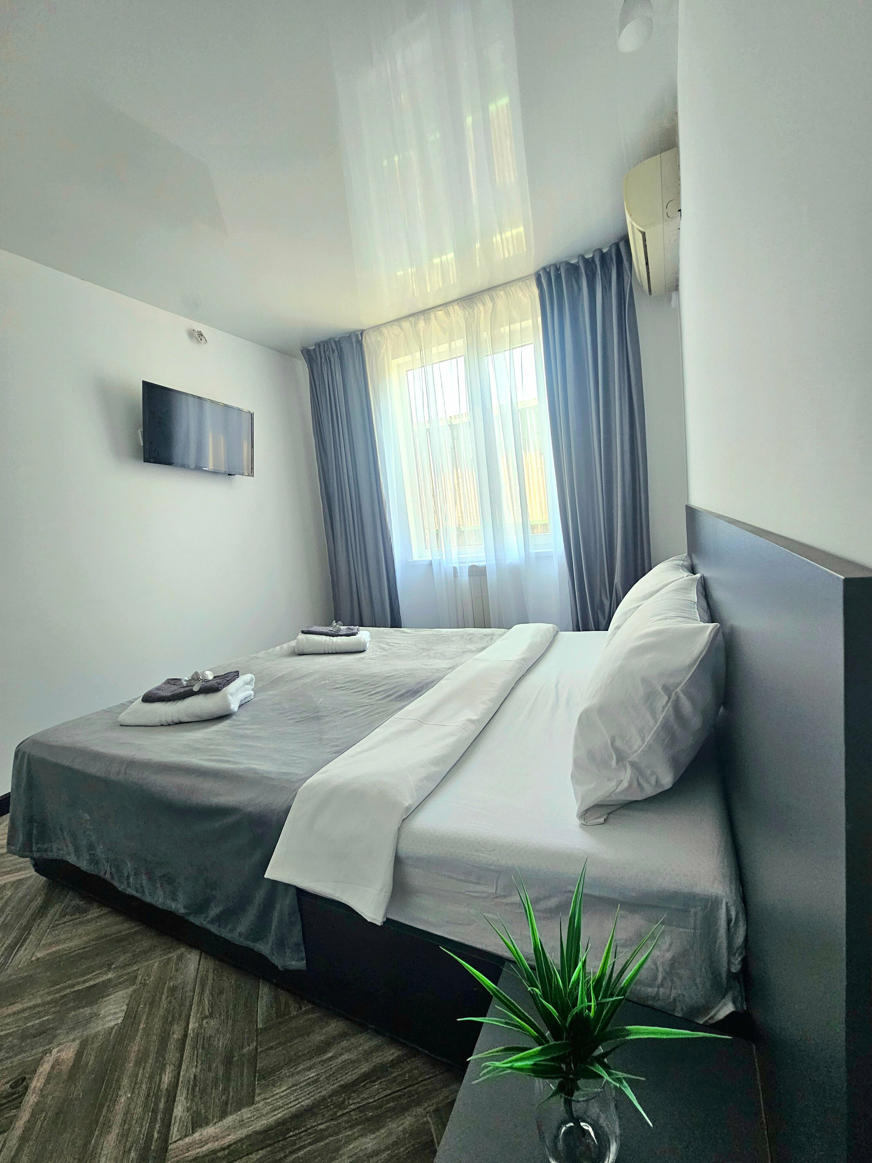 Улучшенный номер с кроватью размера «king-size» или 2 отдельными кроватями