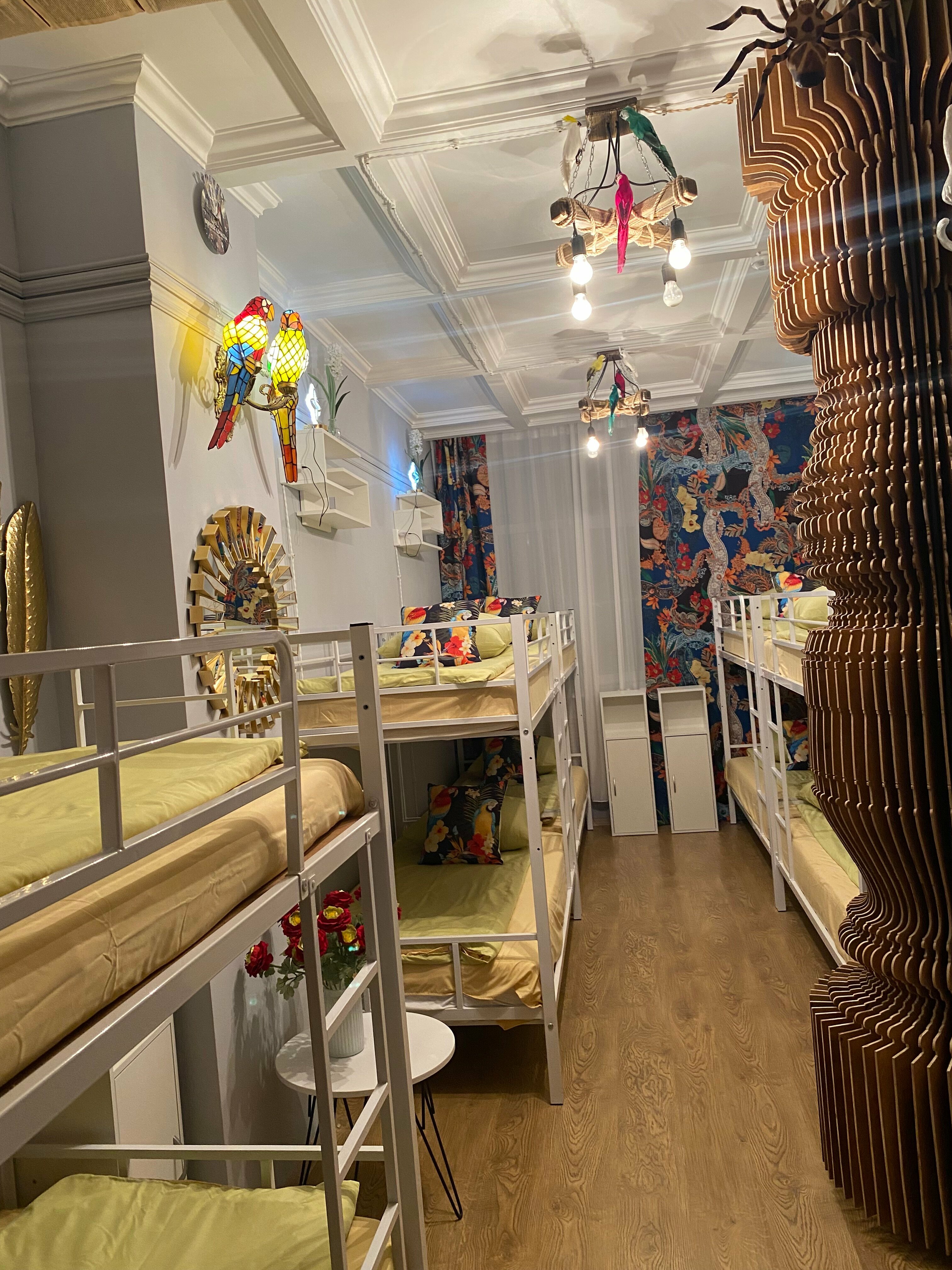 Общий 10-местный номер для мужчин и женщин