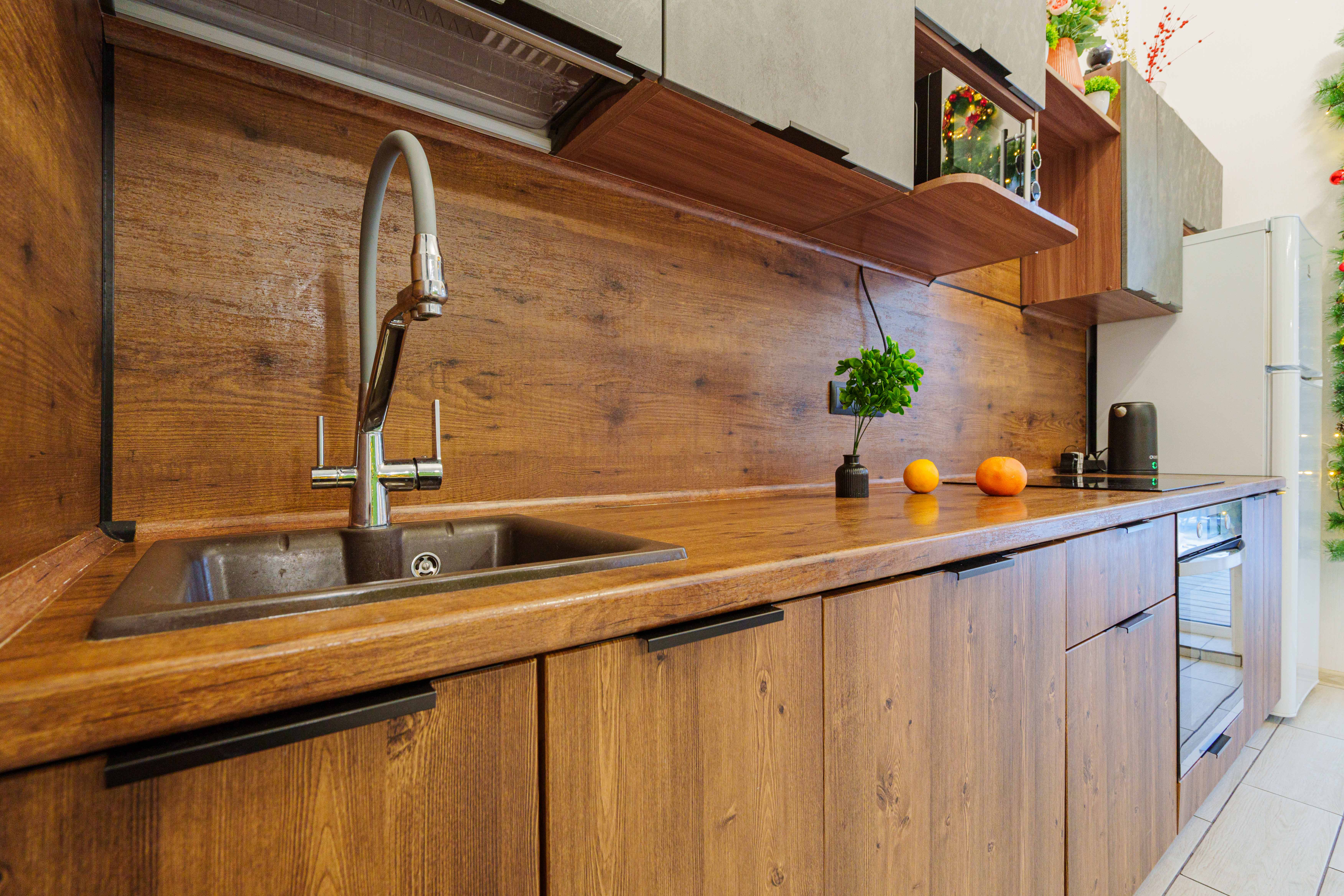 Дом с чаном, баней, бассейном, мангальной на закрытой территории у леса в 25 мин от Ботаники