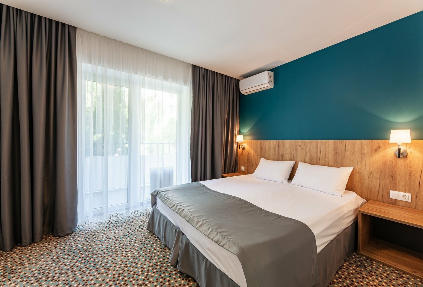 STANDARD FAMILY ROOM