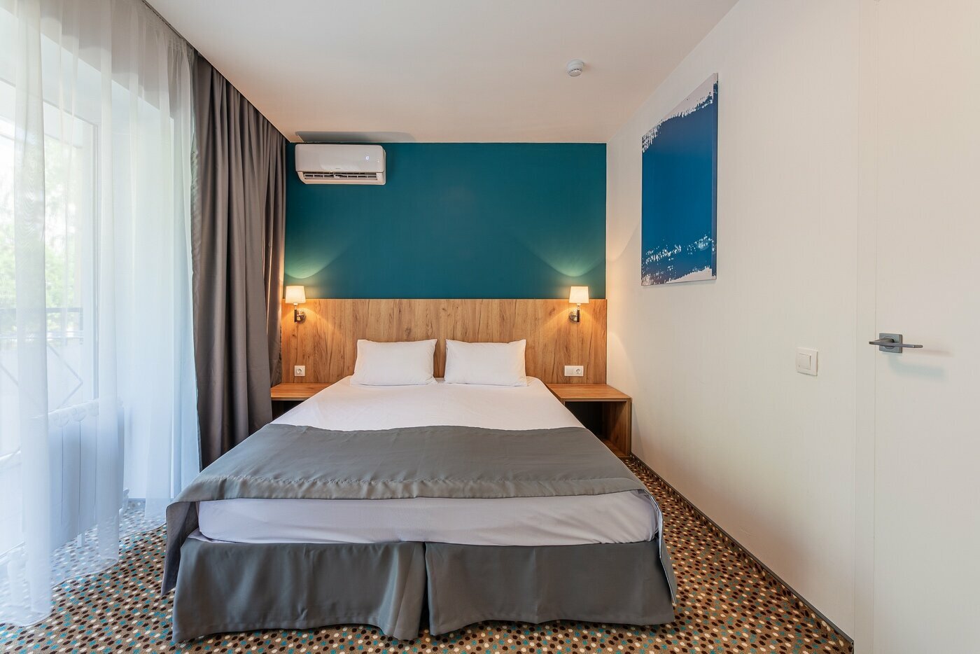 STANDARD FAMILY ROOM