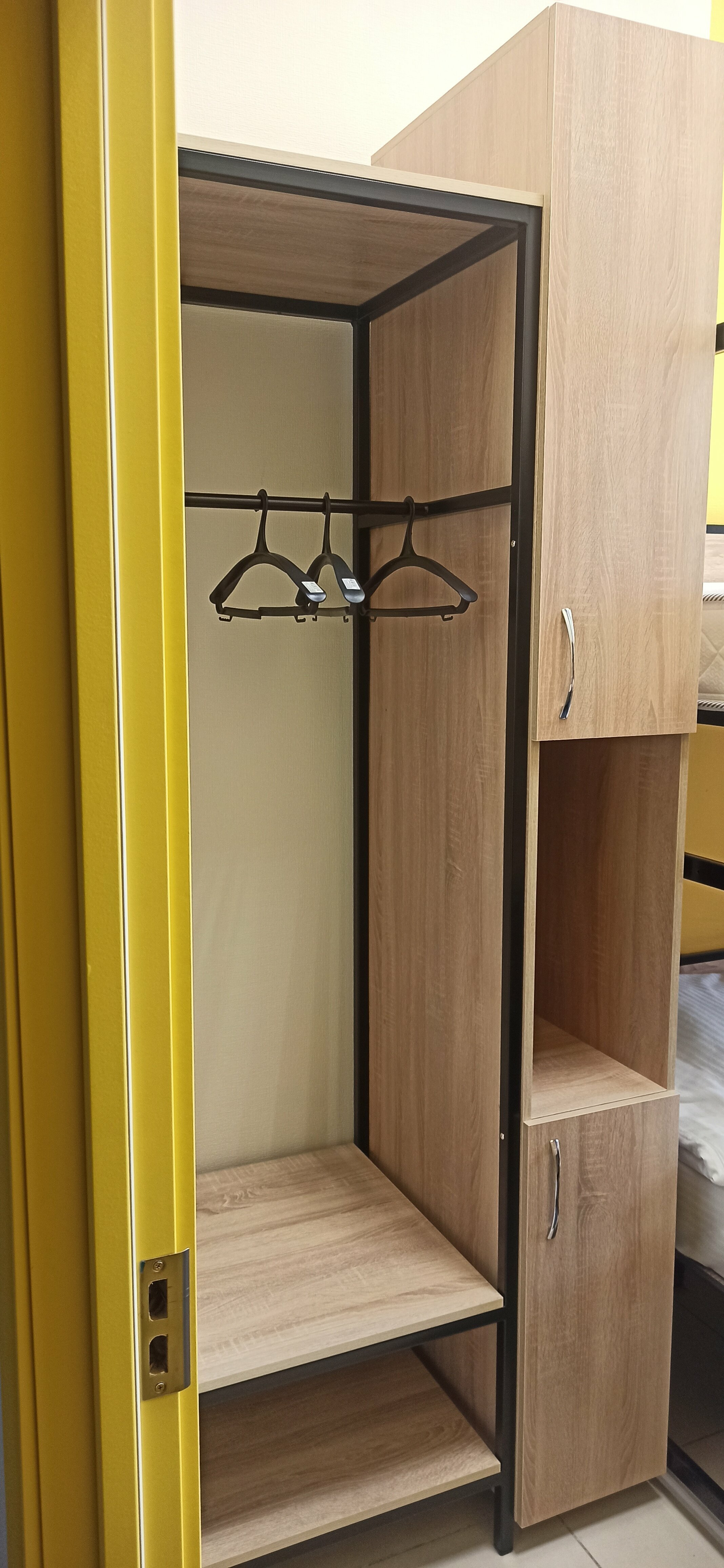 Кровать в общем 6-местном номере