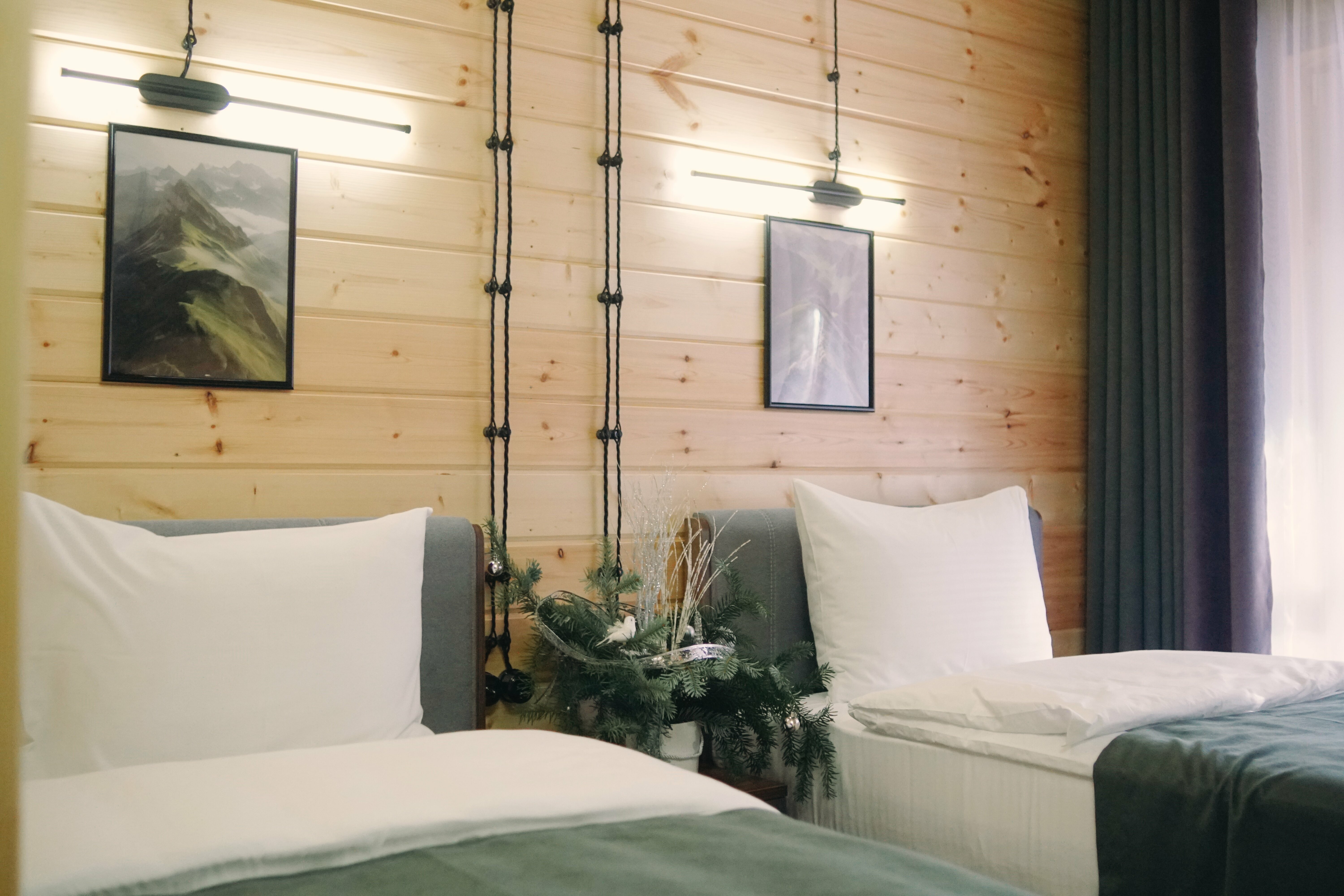 Трехместный номер с балконом