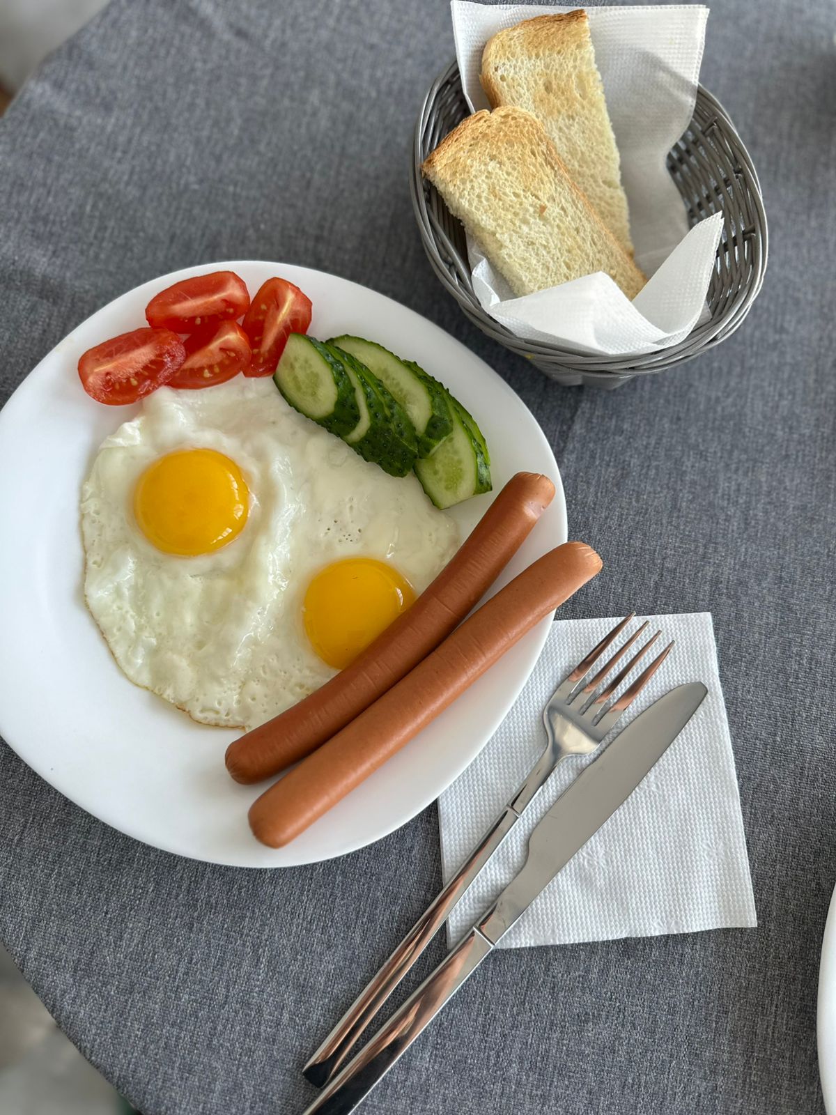 Улучшенный двухместный номер с 2 отдельными кроватями