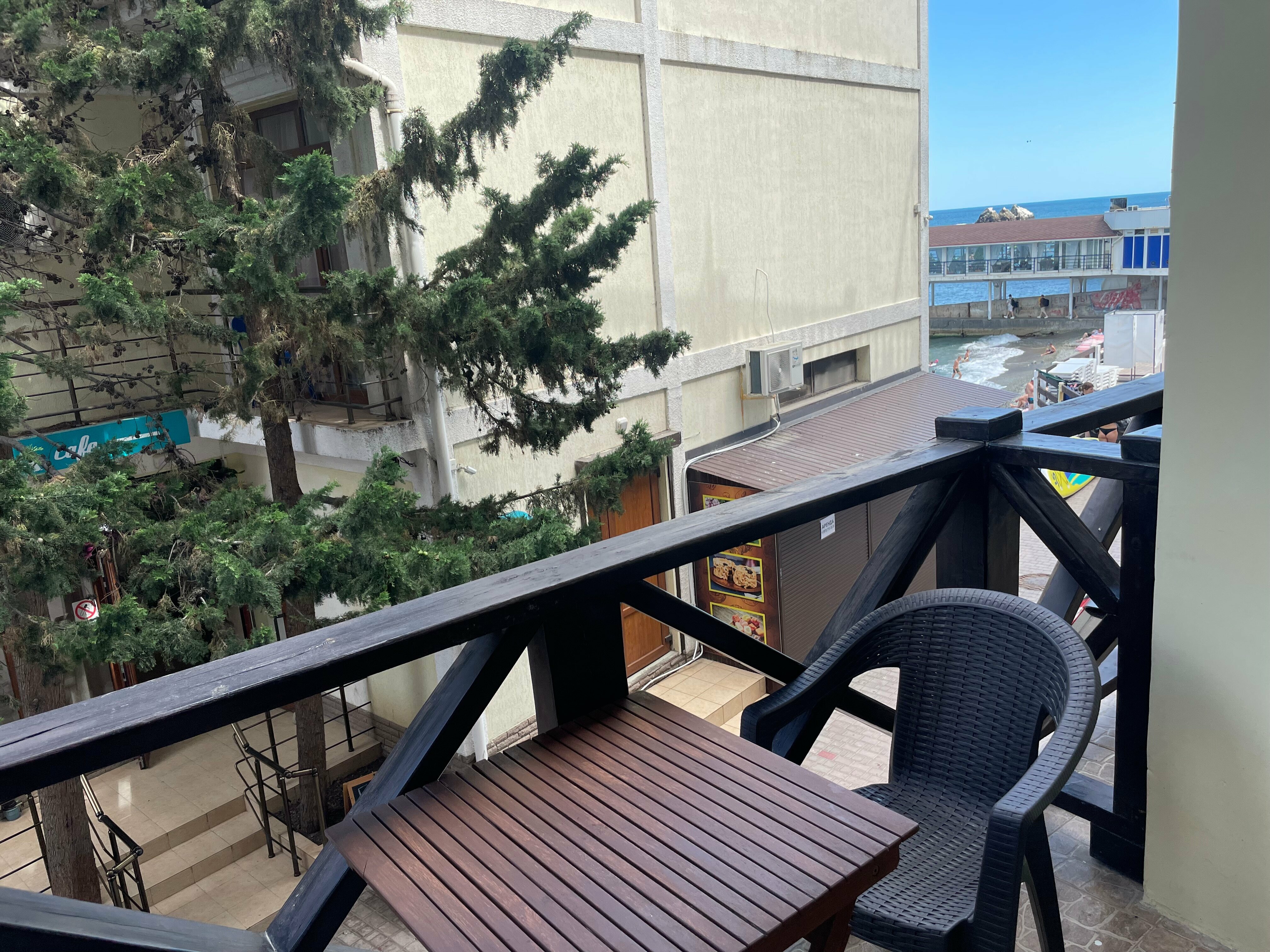 Четырехкомнатный номер с двумя балконами