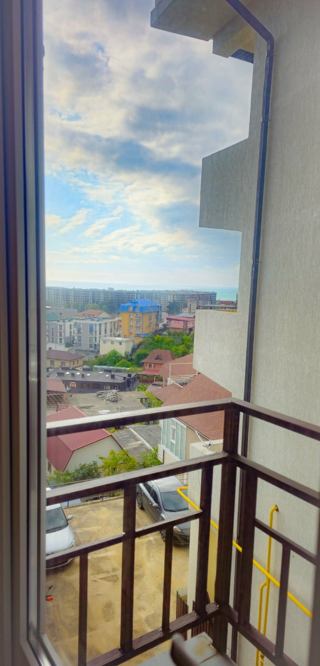 5. Трёхместный семейный с угловым балконом