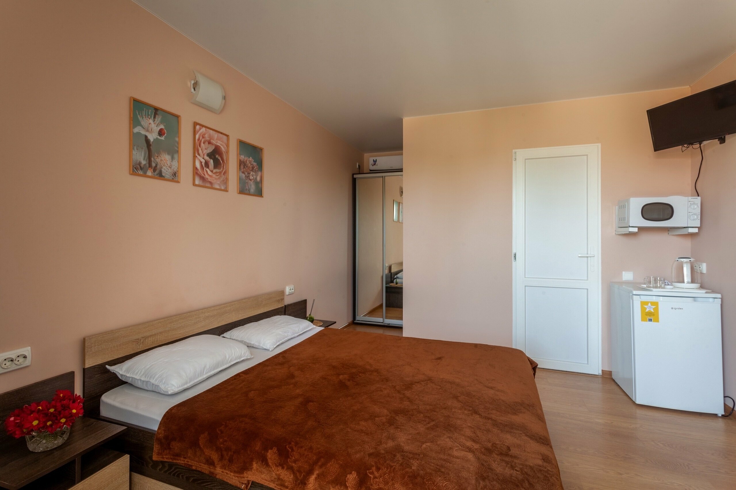 Номер Делюкс