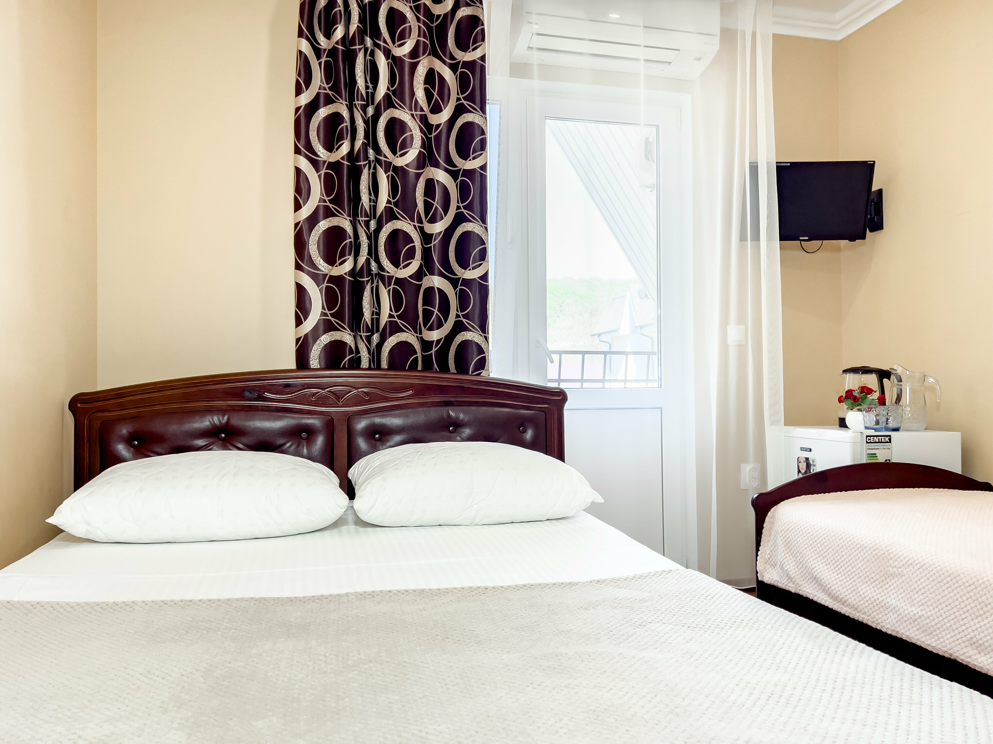 Четырехместный номер с балконом