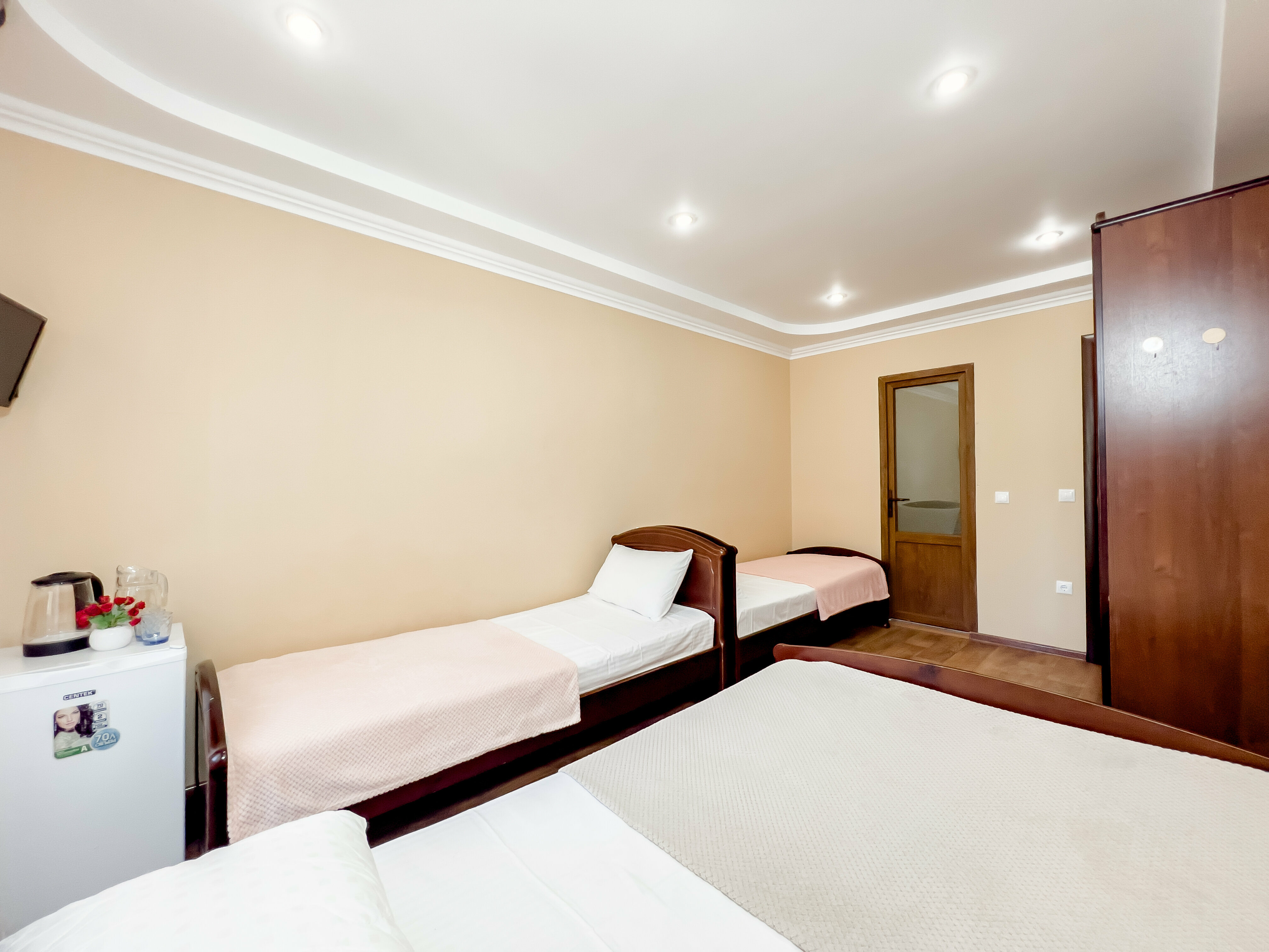 Четырехместный номер с балконом