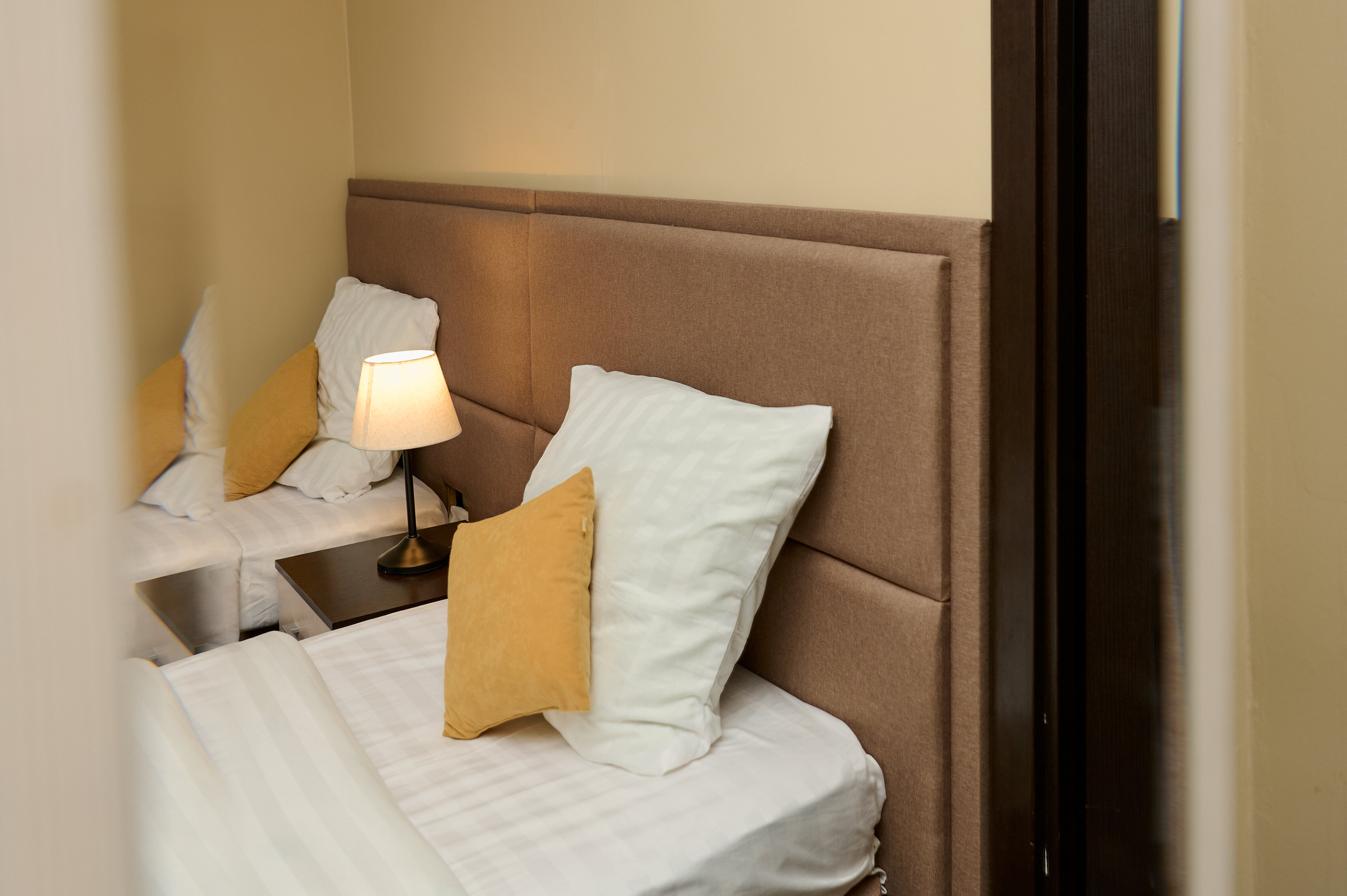 Двухместный номер с 2 отдельными кроватями и балконом