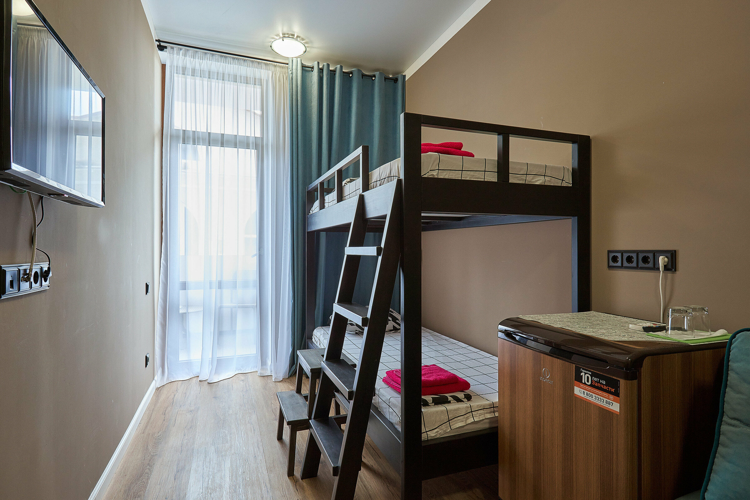 Однокомнатный номер в блоке из двух номеров с общей ванной комнатой