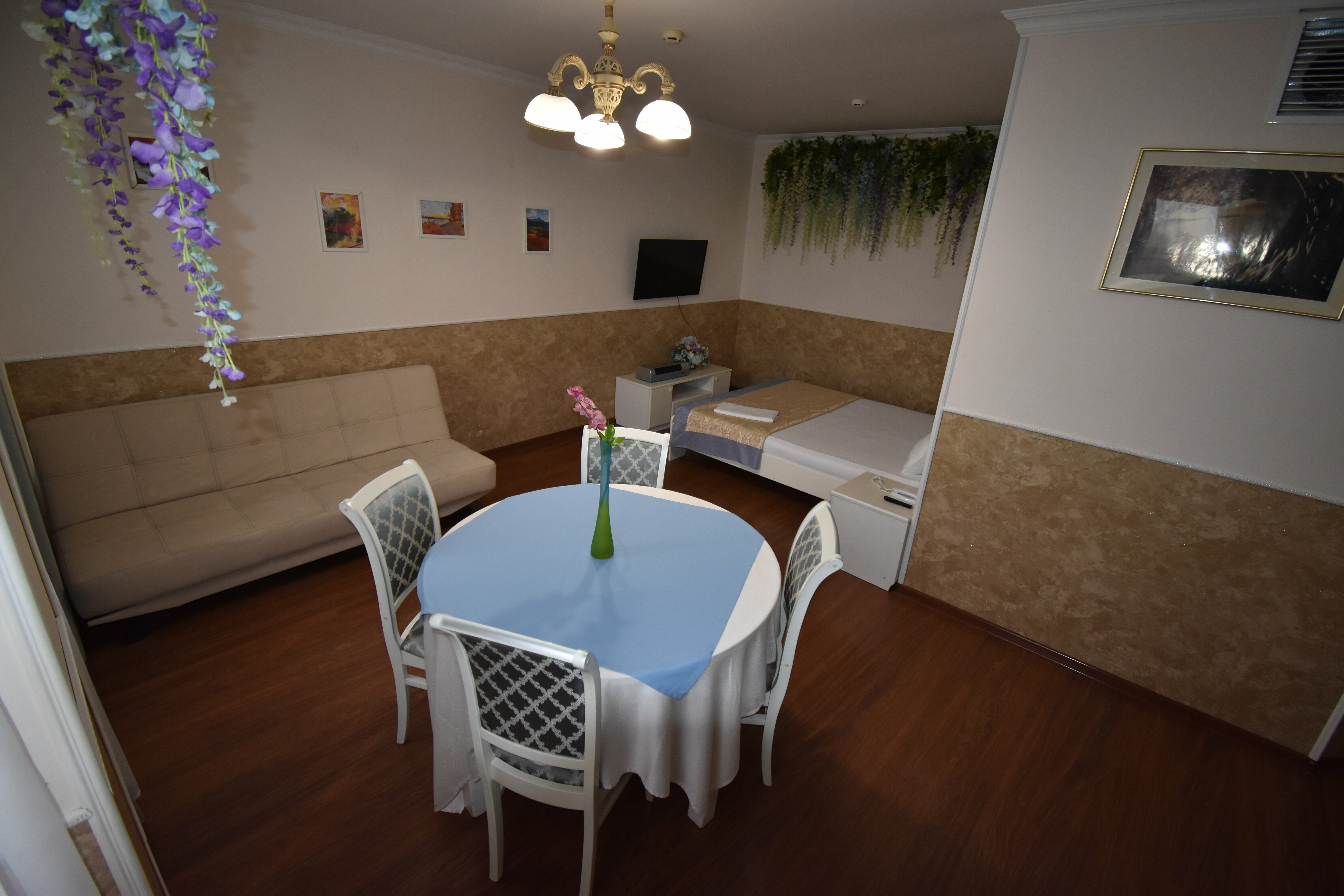 Улучшенный четырехместный номер