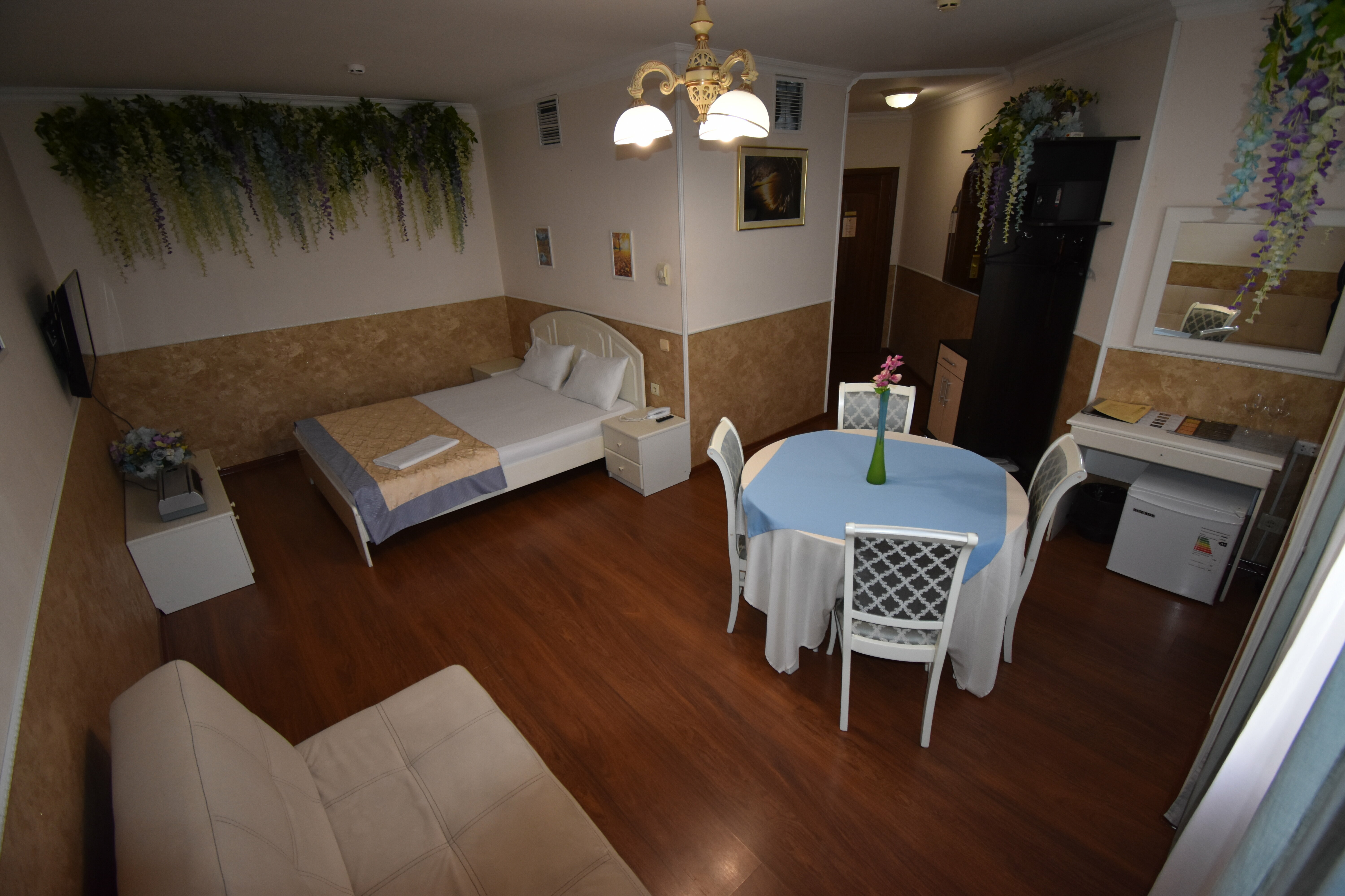 Улучшенный четырехместный номер