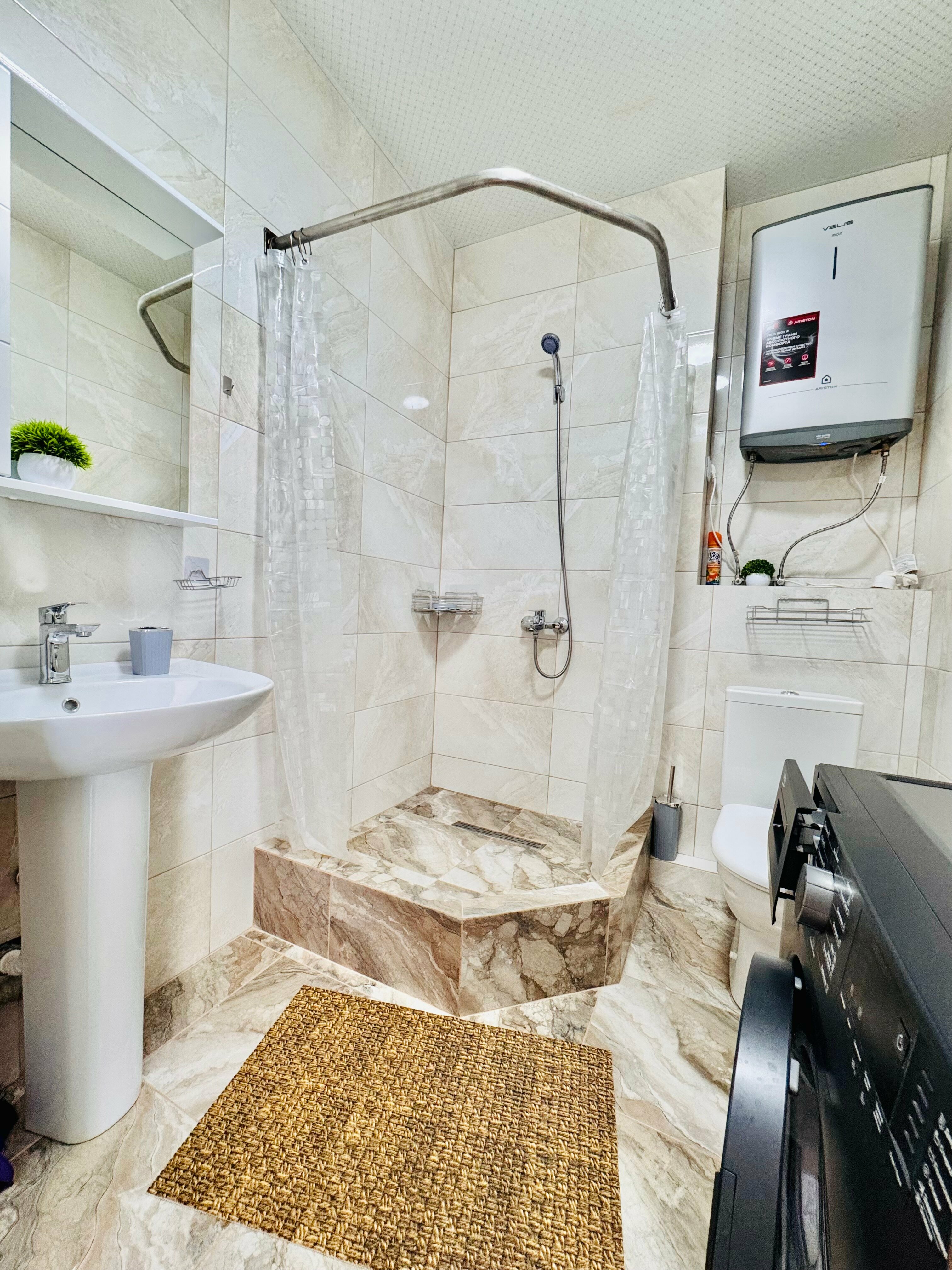 апартаменты с балконом  и спальней