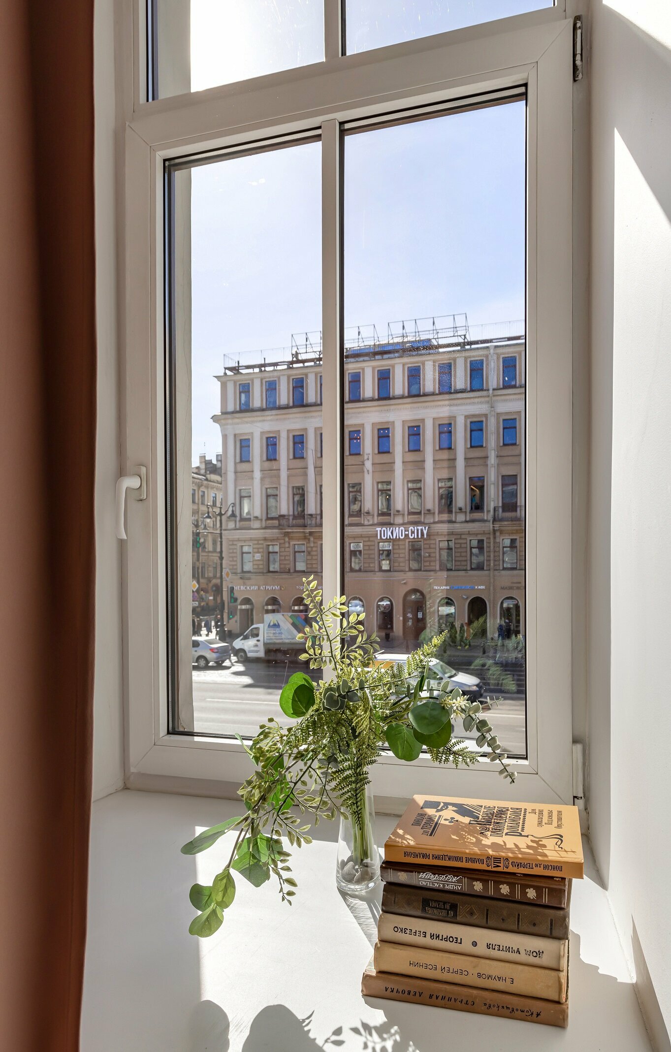 Делюкс с видом на Невский проспект №2