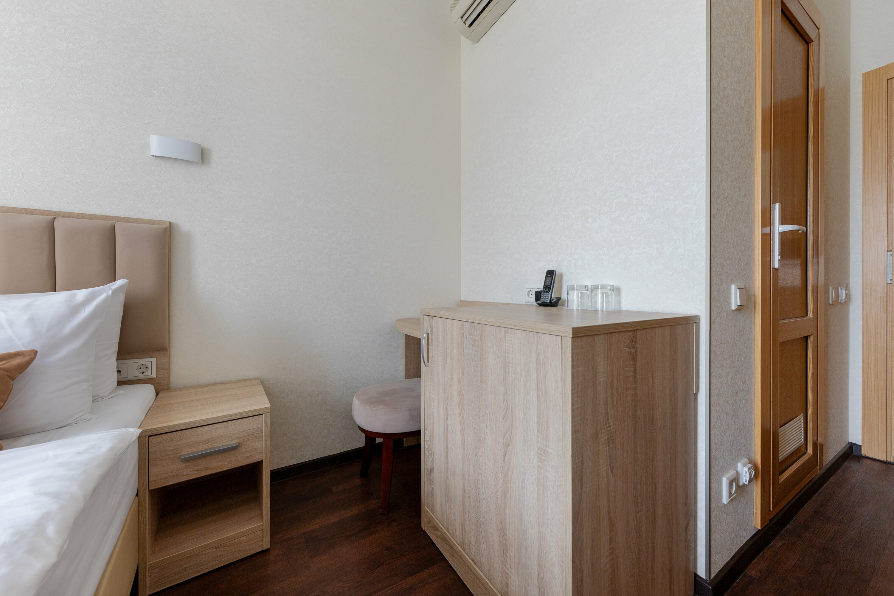 Стандарт двухместный с одной большой кроватью