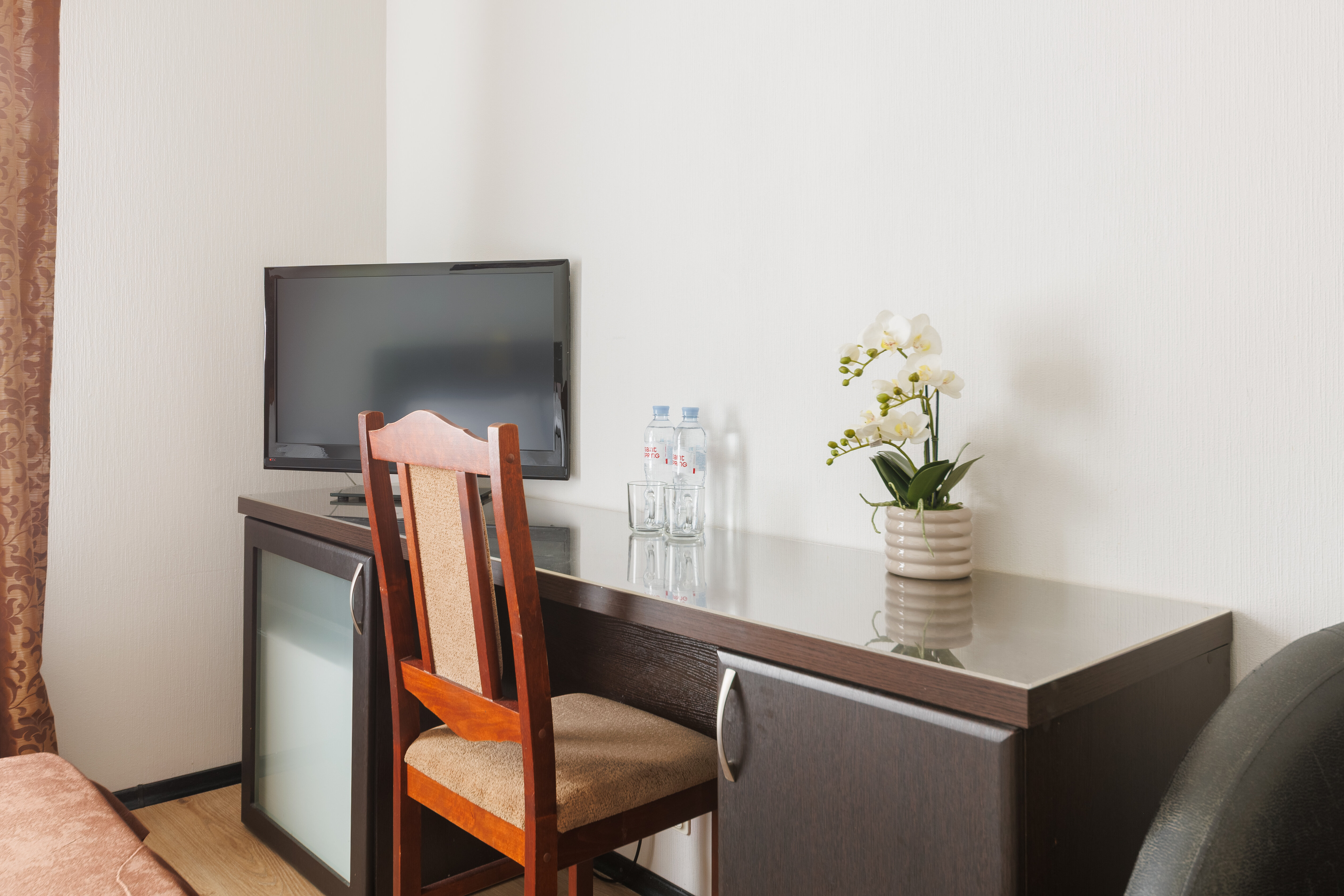 Меблированная комната с видом на ул. Гороховую