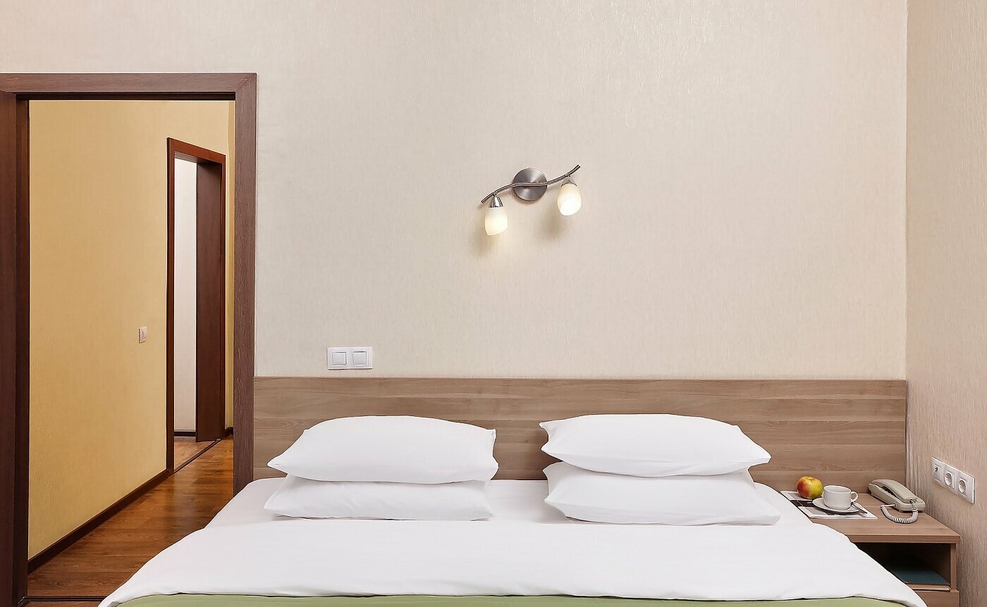 Джуниор Сьют четырехместный двухкомнатный (КОРПУС 8)