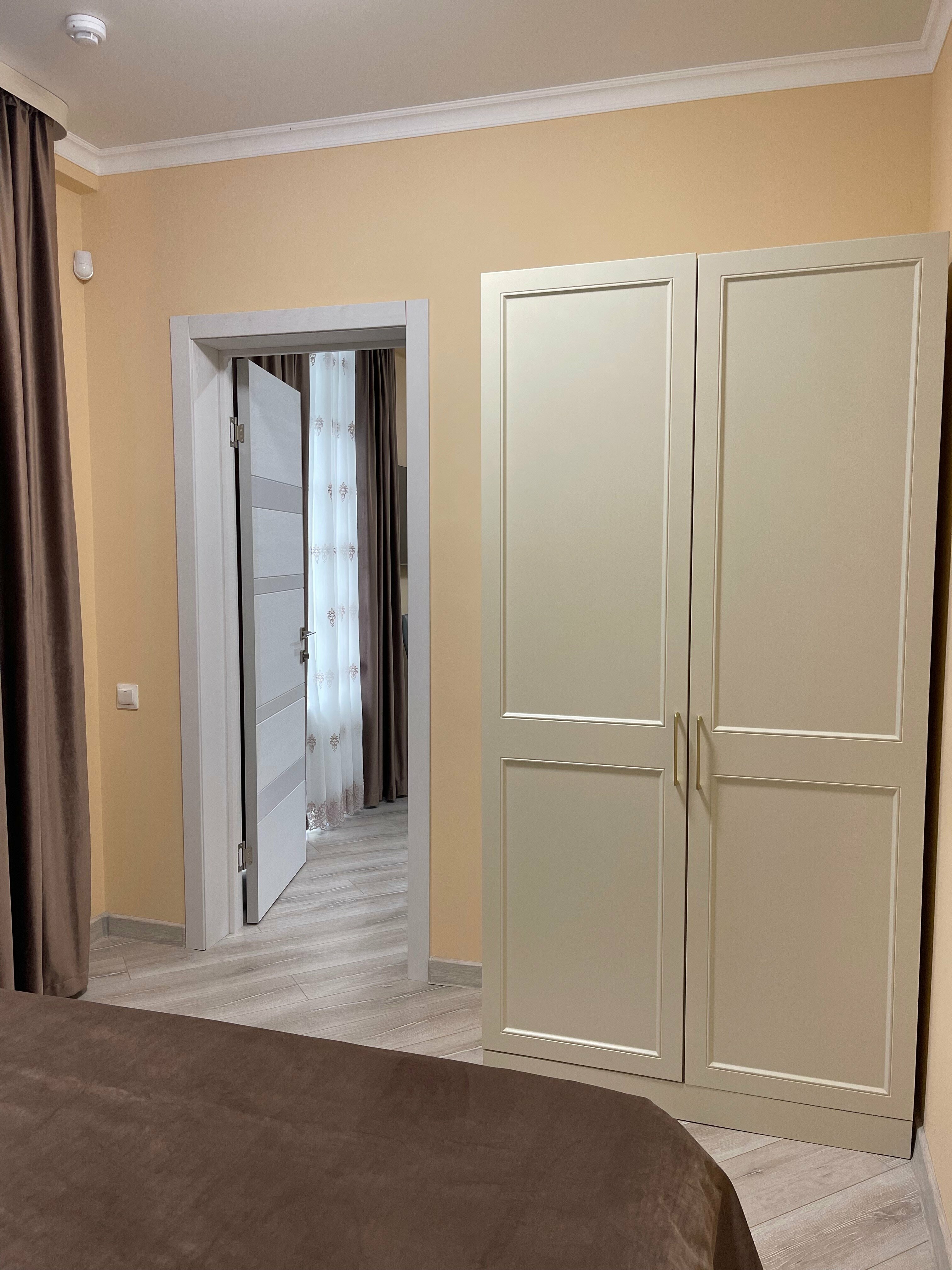 Двухкомнатные семейные апартаменты "ЗОЛОТЫЕ ПЕСКИ"