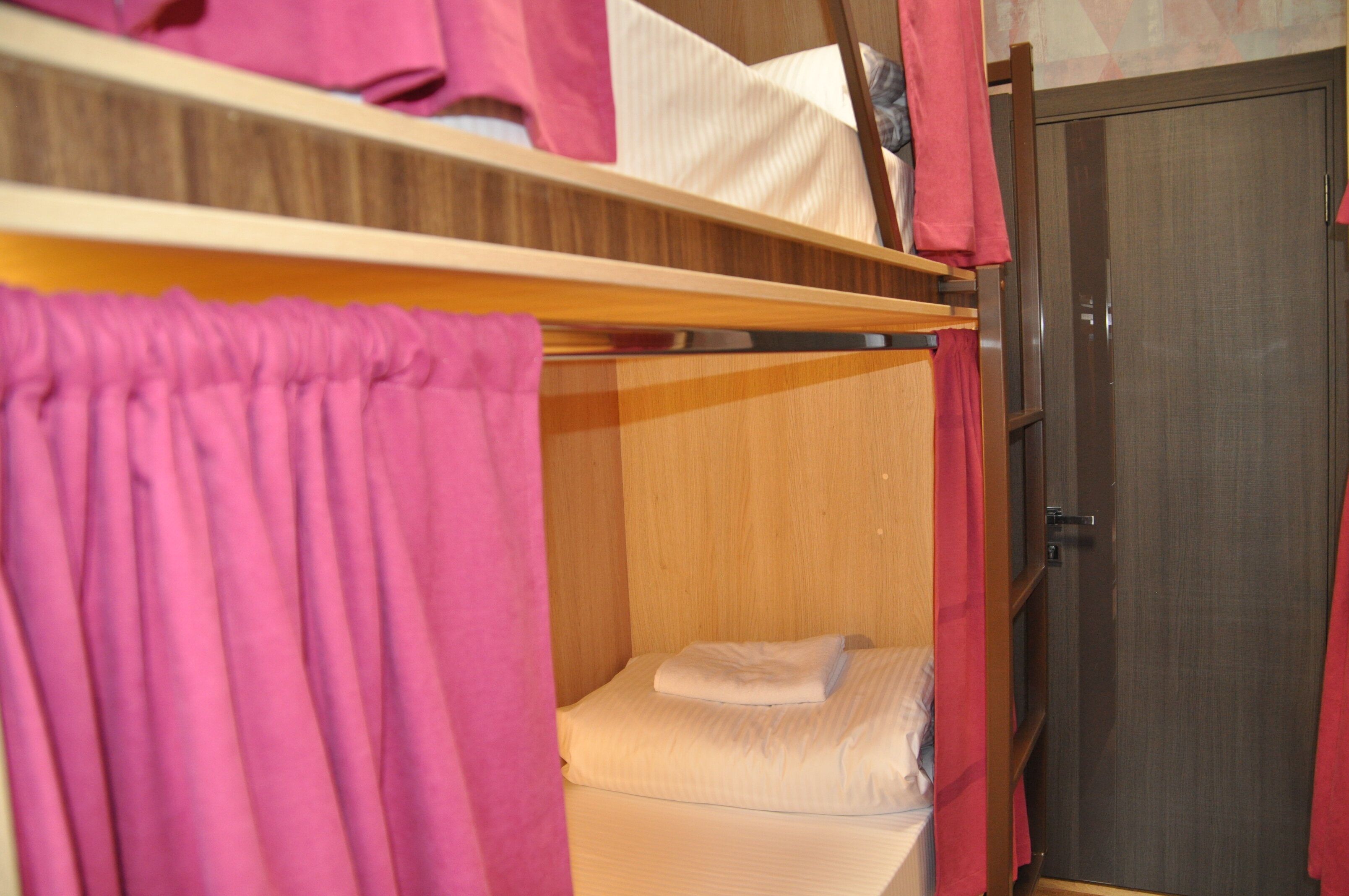 №7 Мужской 4-местный