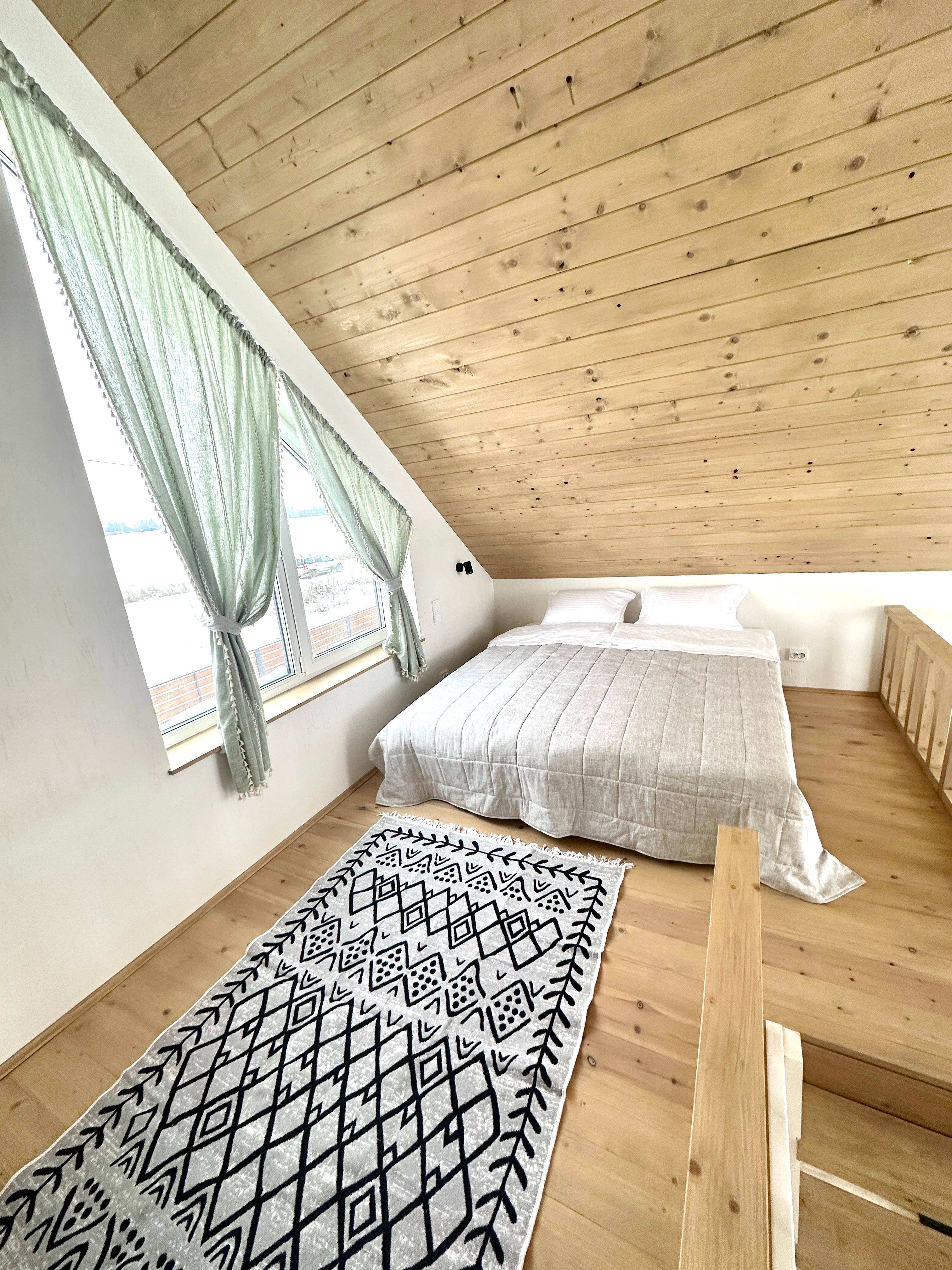 Дом на 4-ых (мятный)