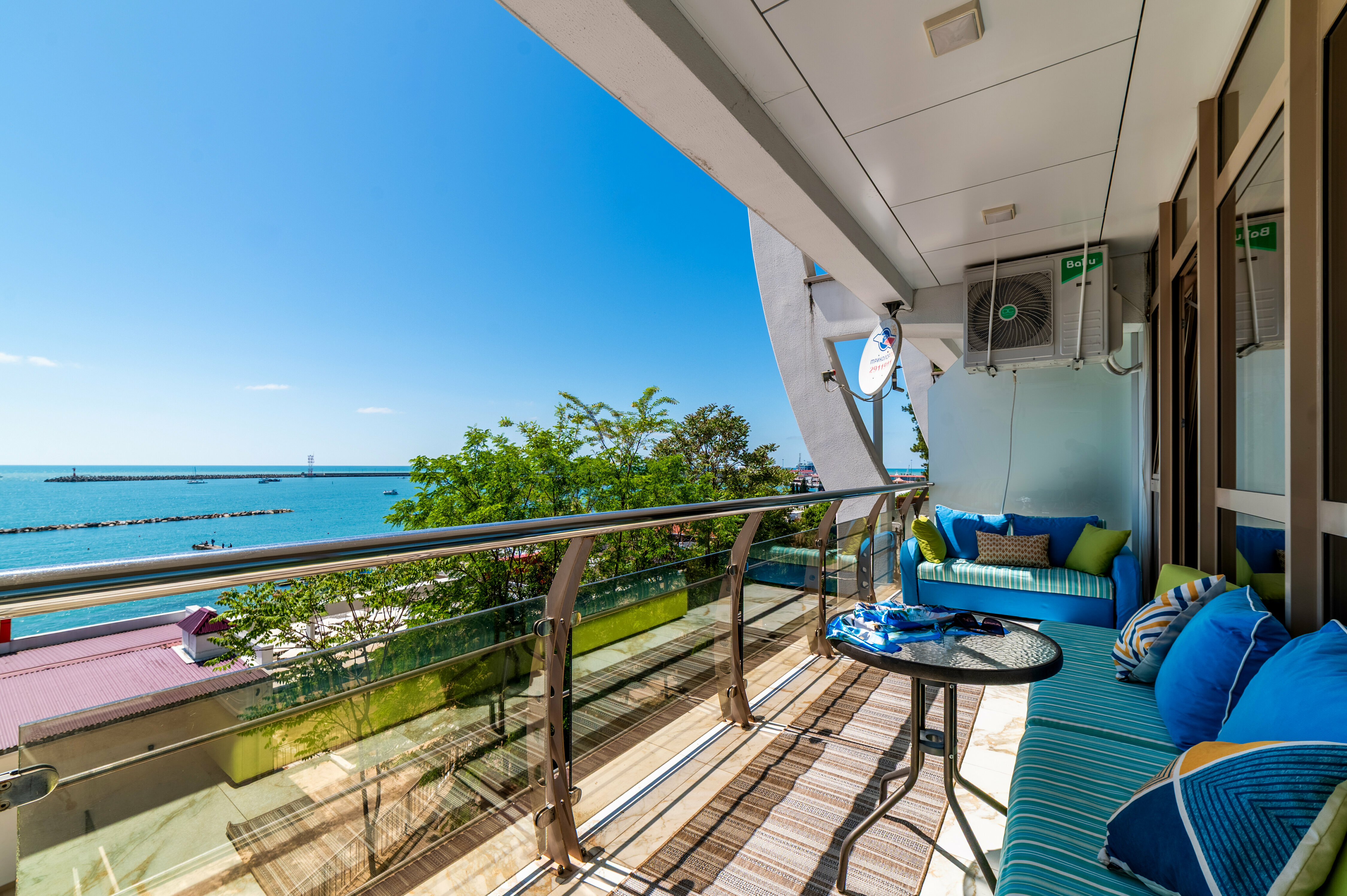 Апартаменты “Family Apart”  с видом на море