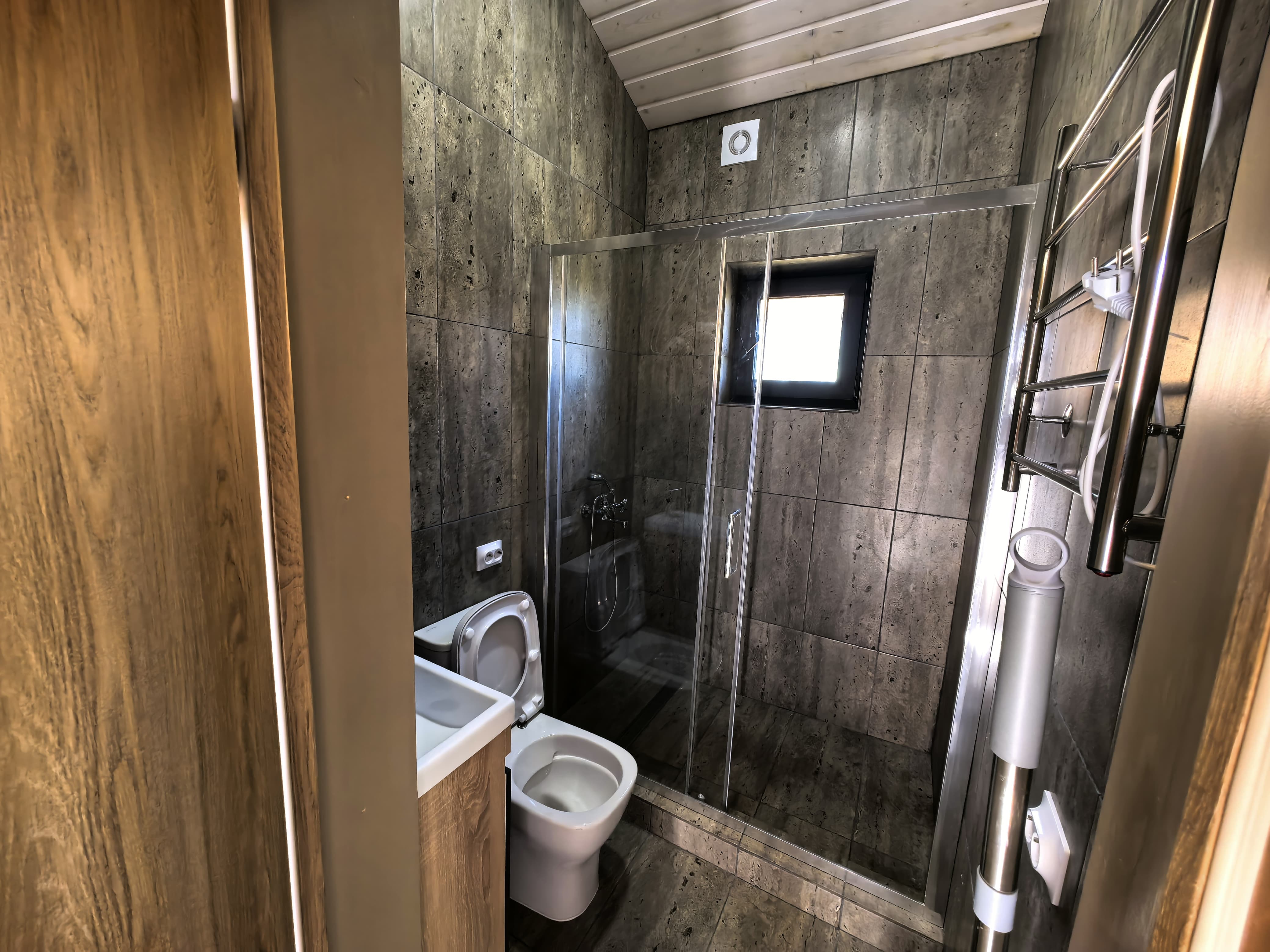 Трехместный номер с террасой