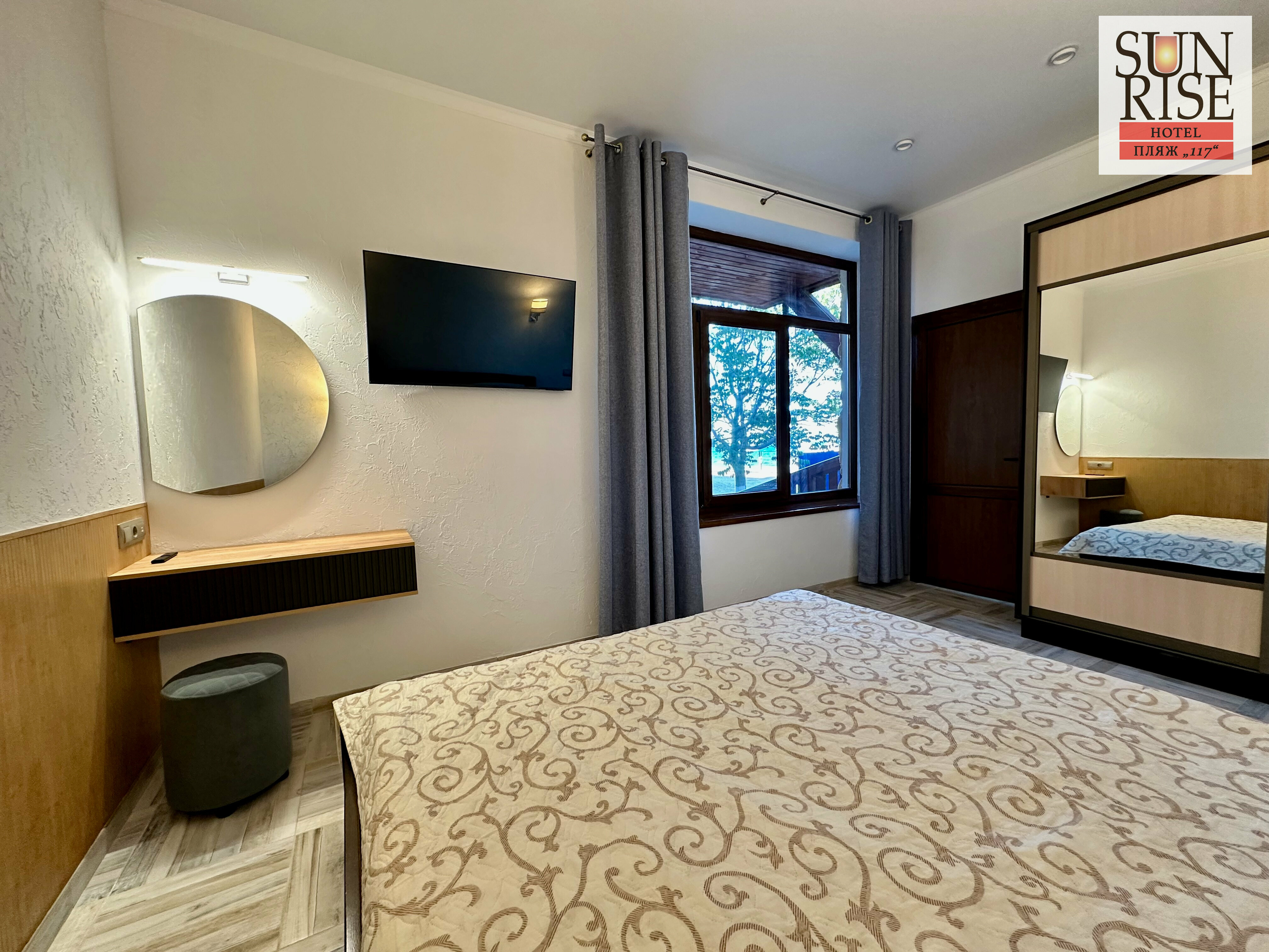 Люкс 2-х комнатный с кухней