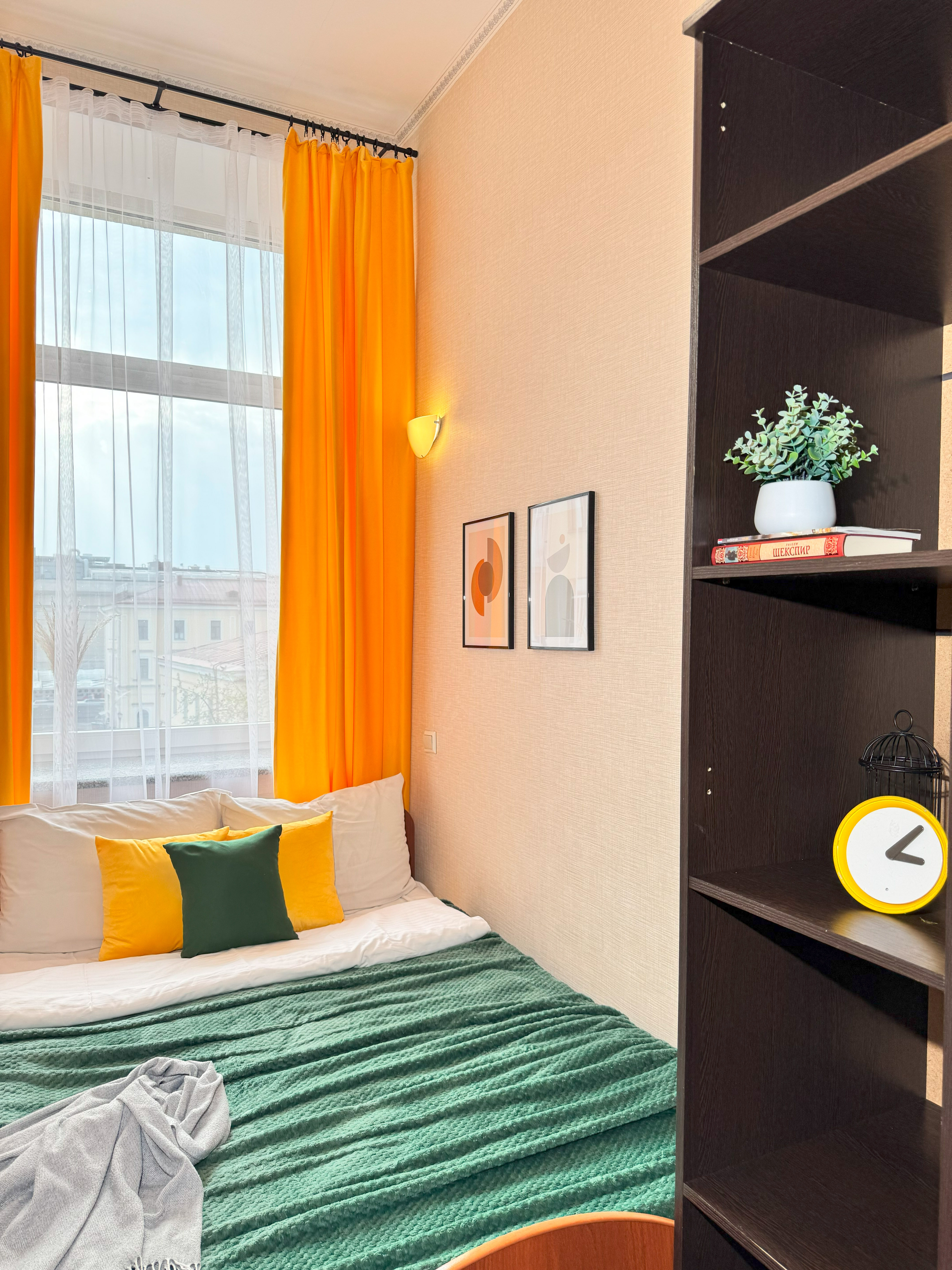 Двухместный номер с 1 кроватью и общим туалетом