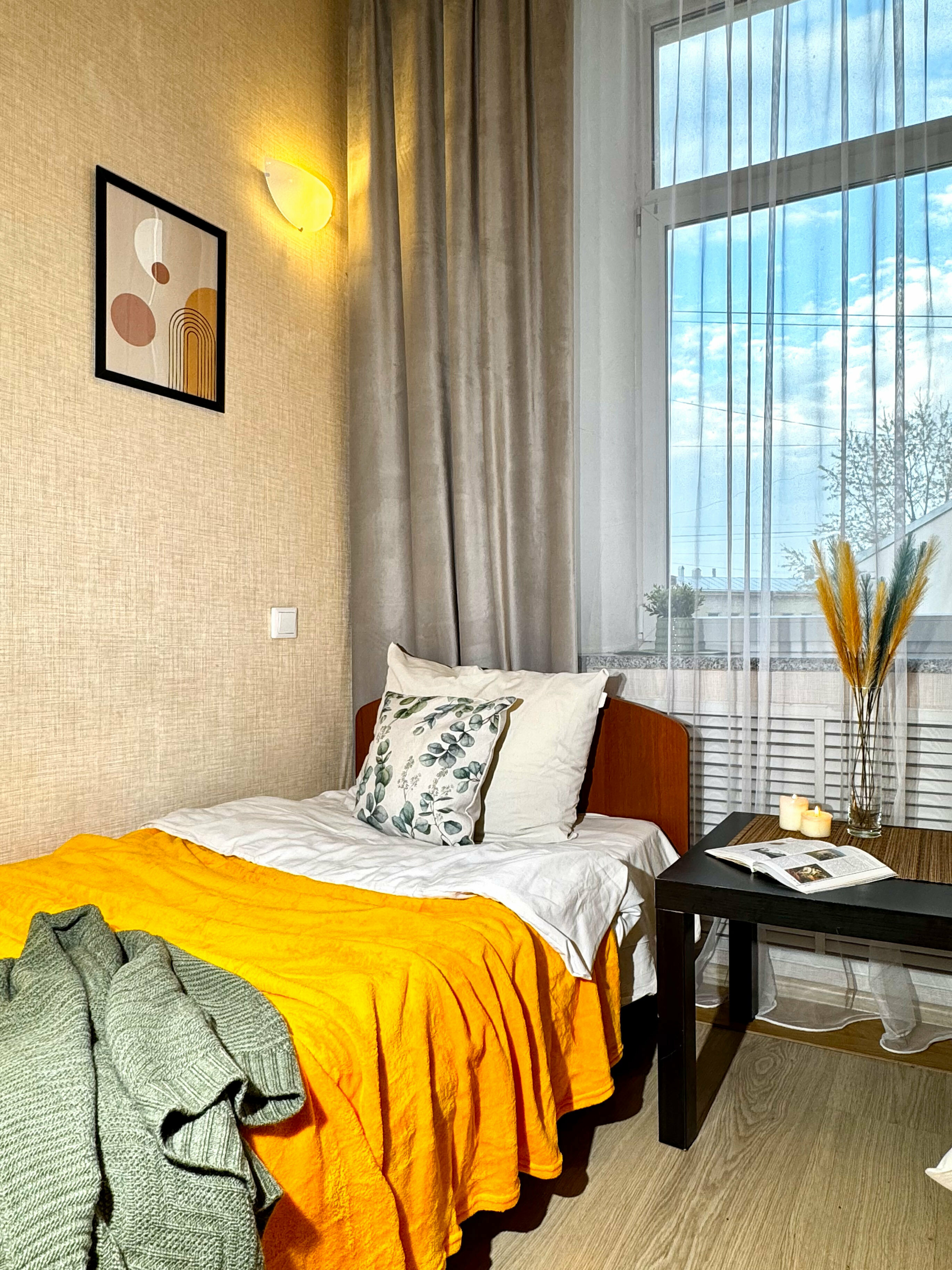 Двухместный номер с 2 отдельными кроватями и общим туалетом