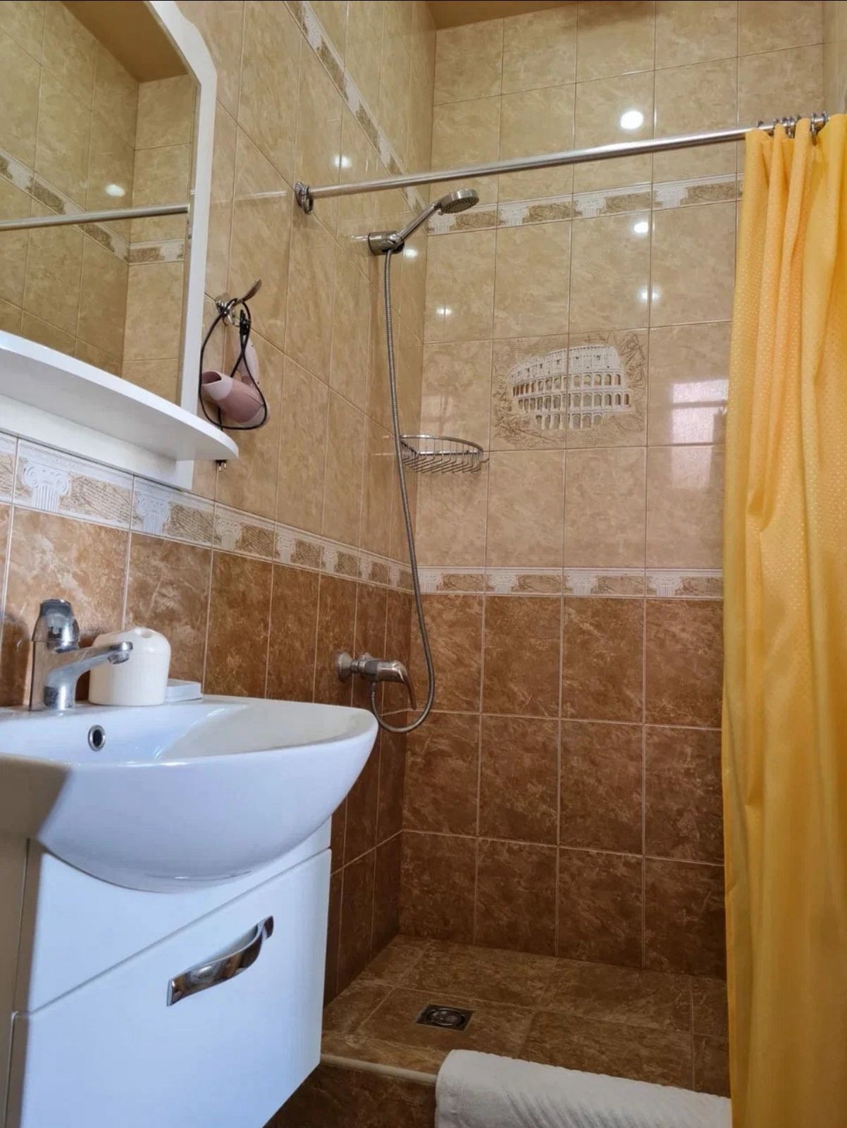 Двухместный номер с 1 кроватью и собственной ванной комнатой