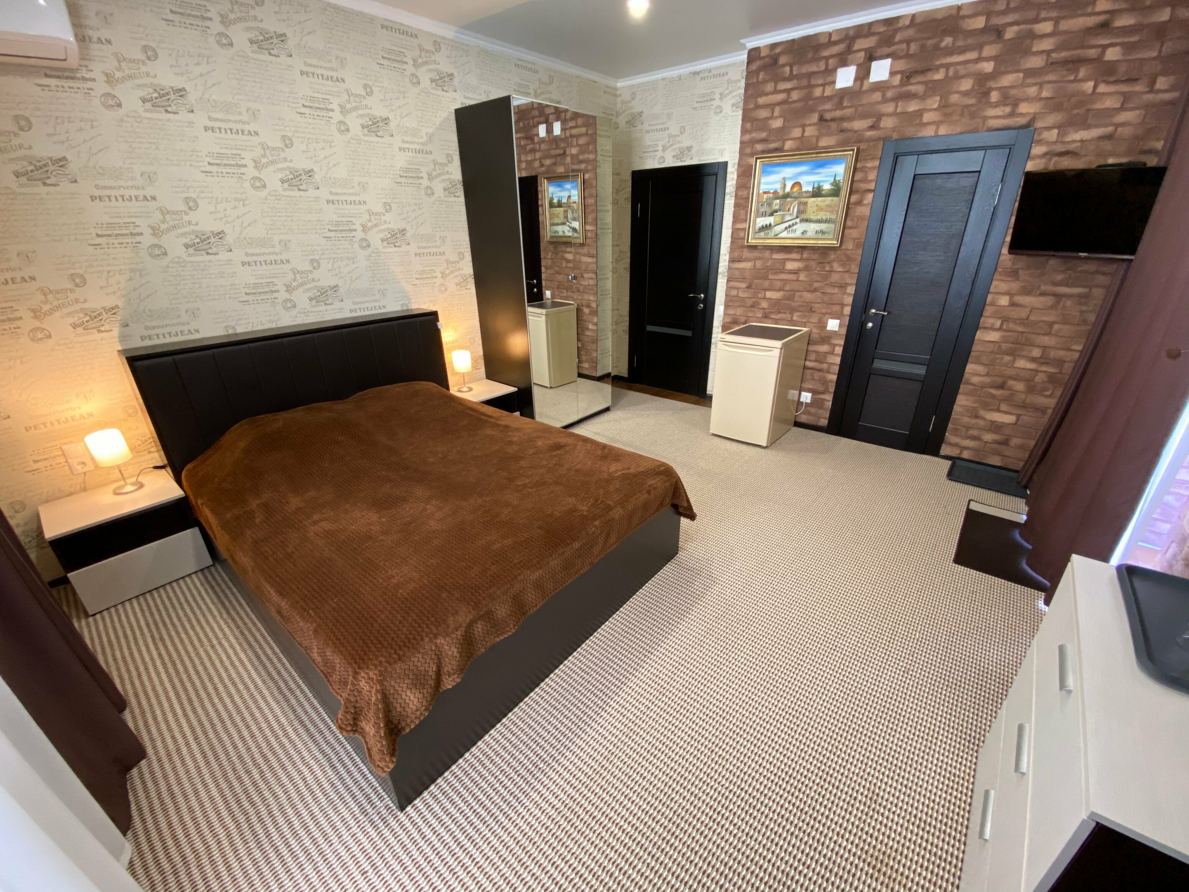 Полулюкс двухместный Звездочет 3-й этаж с балконом