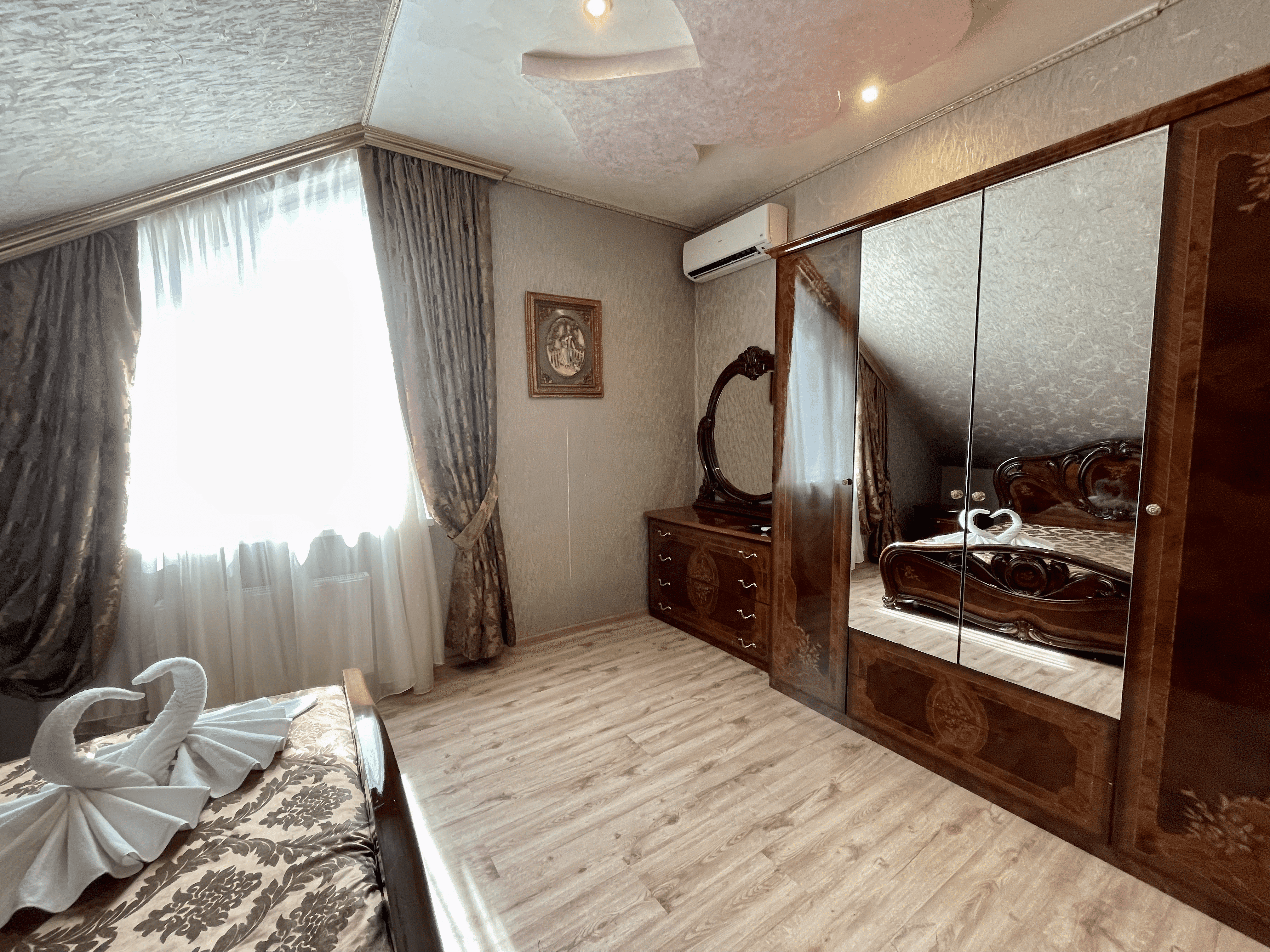 Двухместная комната с видом на море (мансарда, 4 этаж)