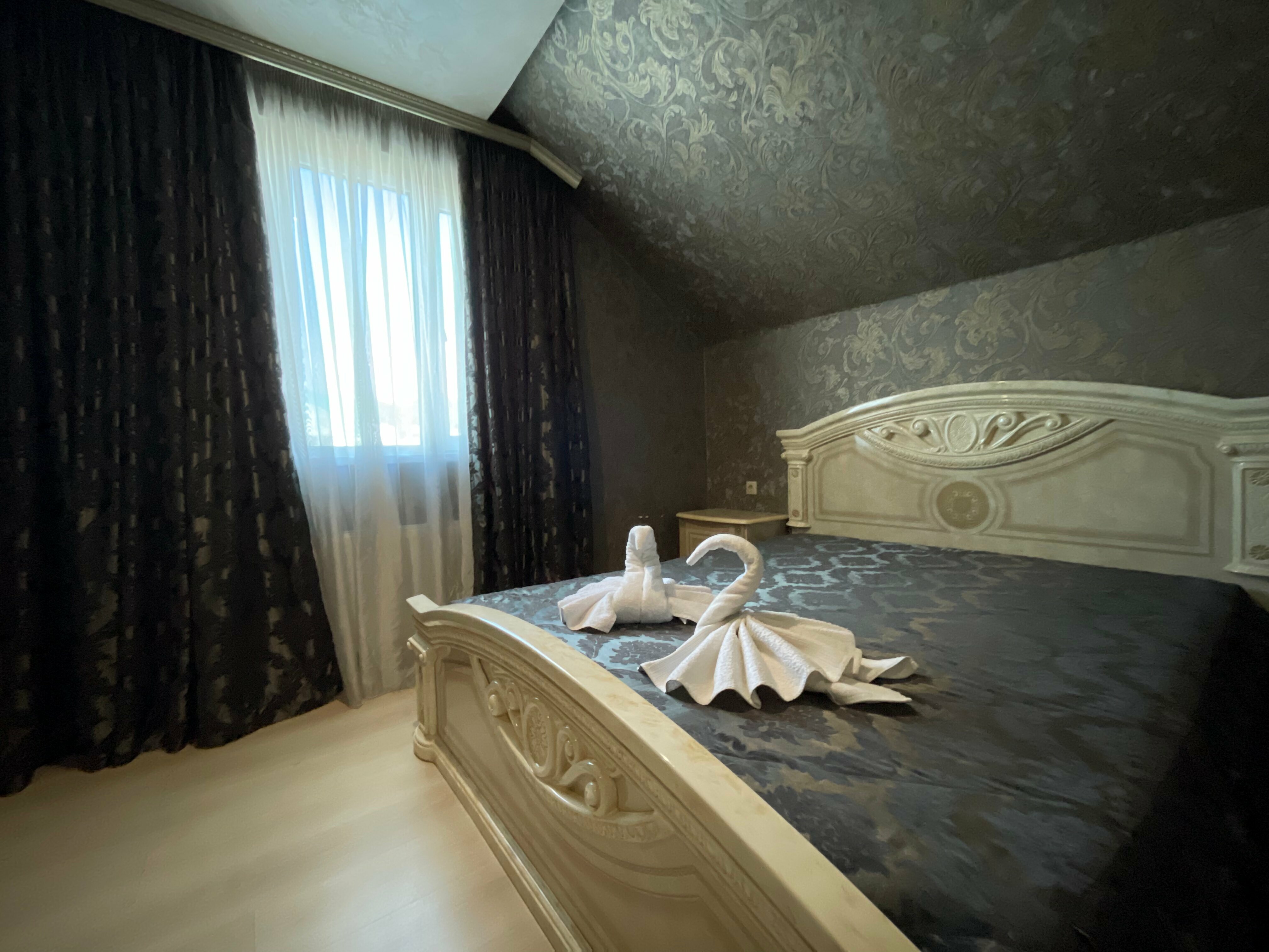 Четырехместная комната на мансарде, 4 этаж