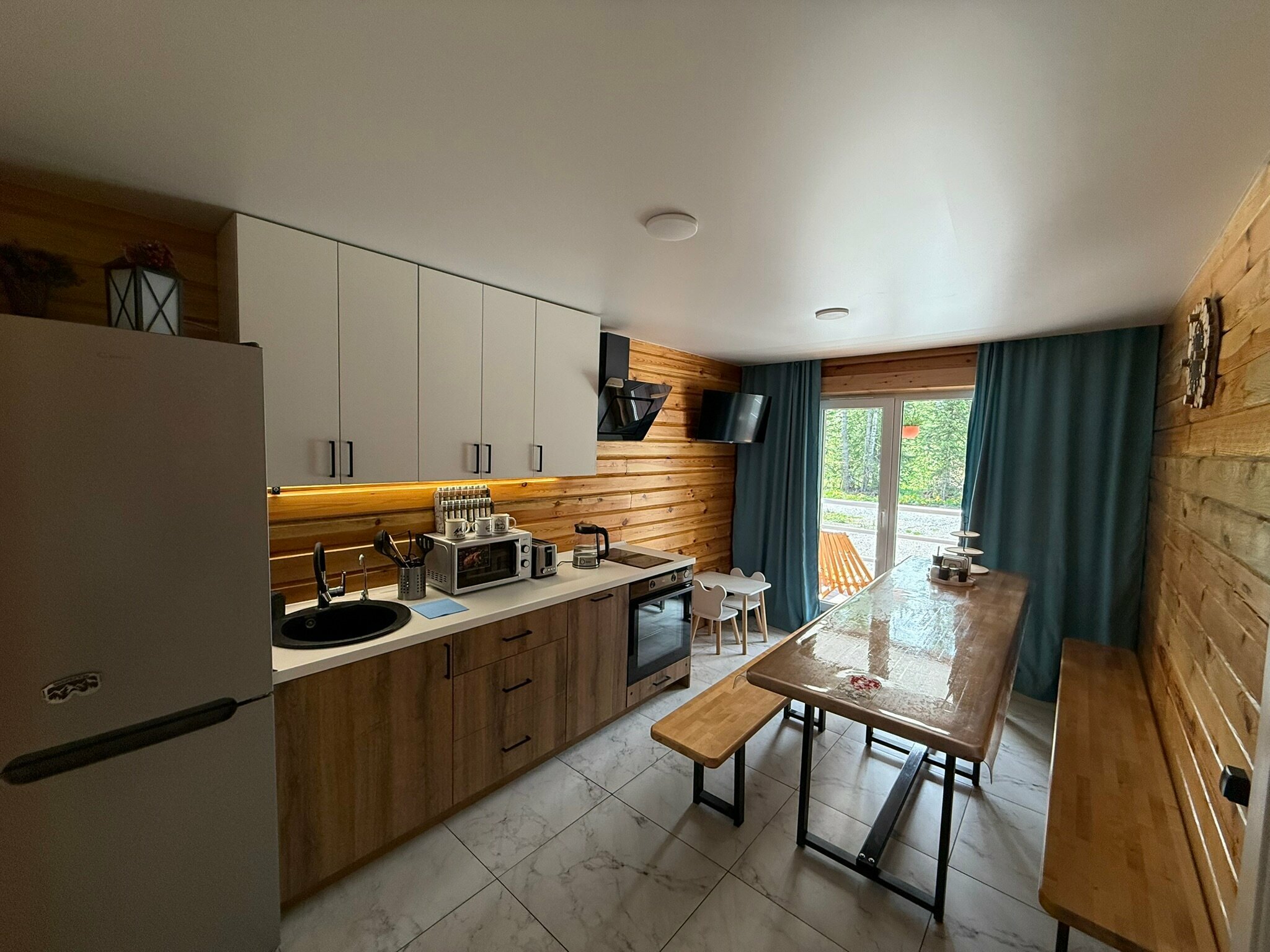 Коттедж с видом на лес