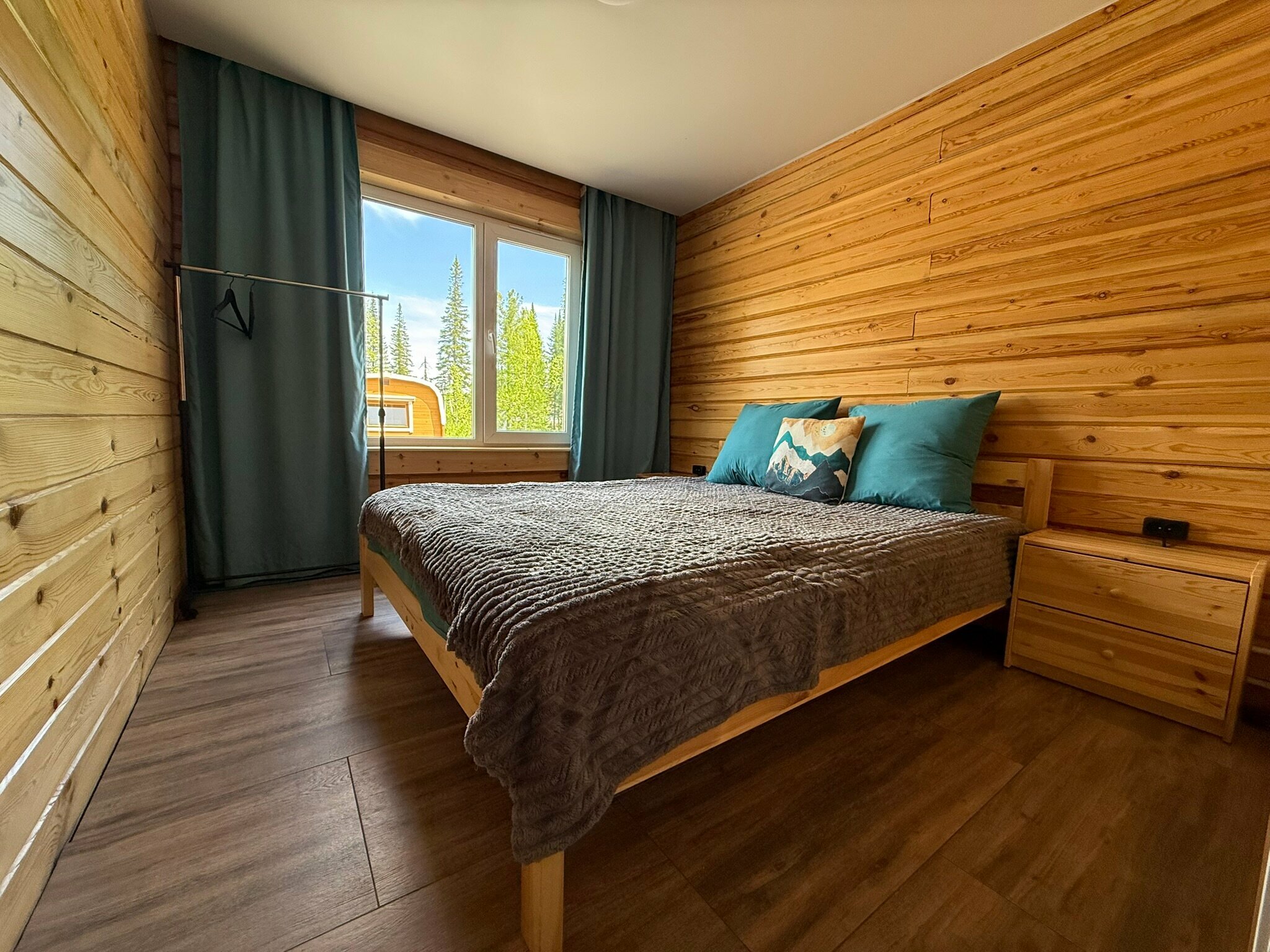 Коттедж с видом на лес