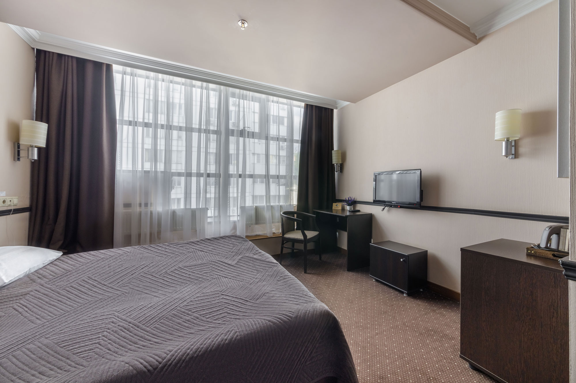 Улучшенный двухместный номер с 1 кроватью