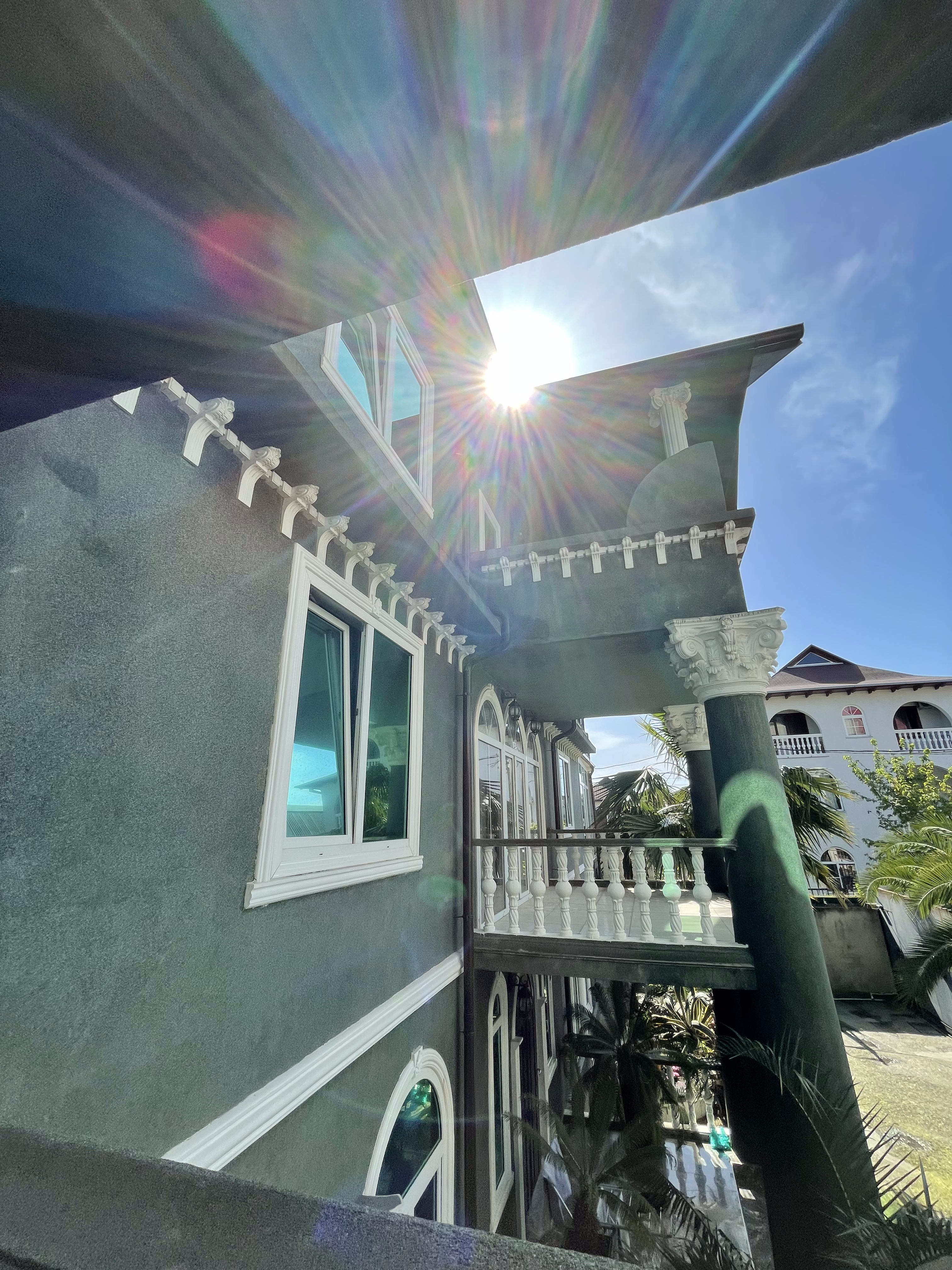 Двухместная улучшенная комната с балконом и видом во внутренний двор