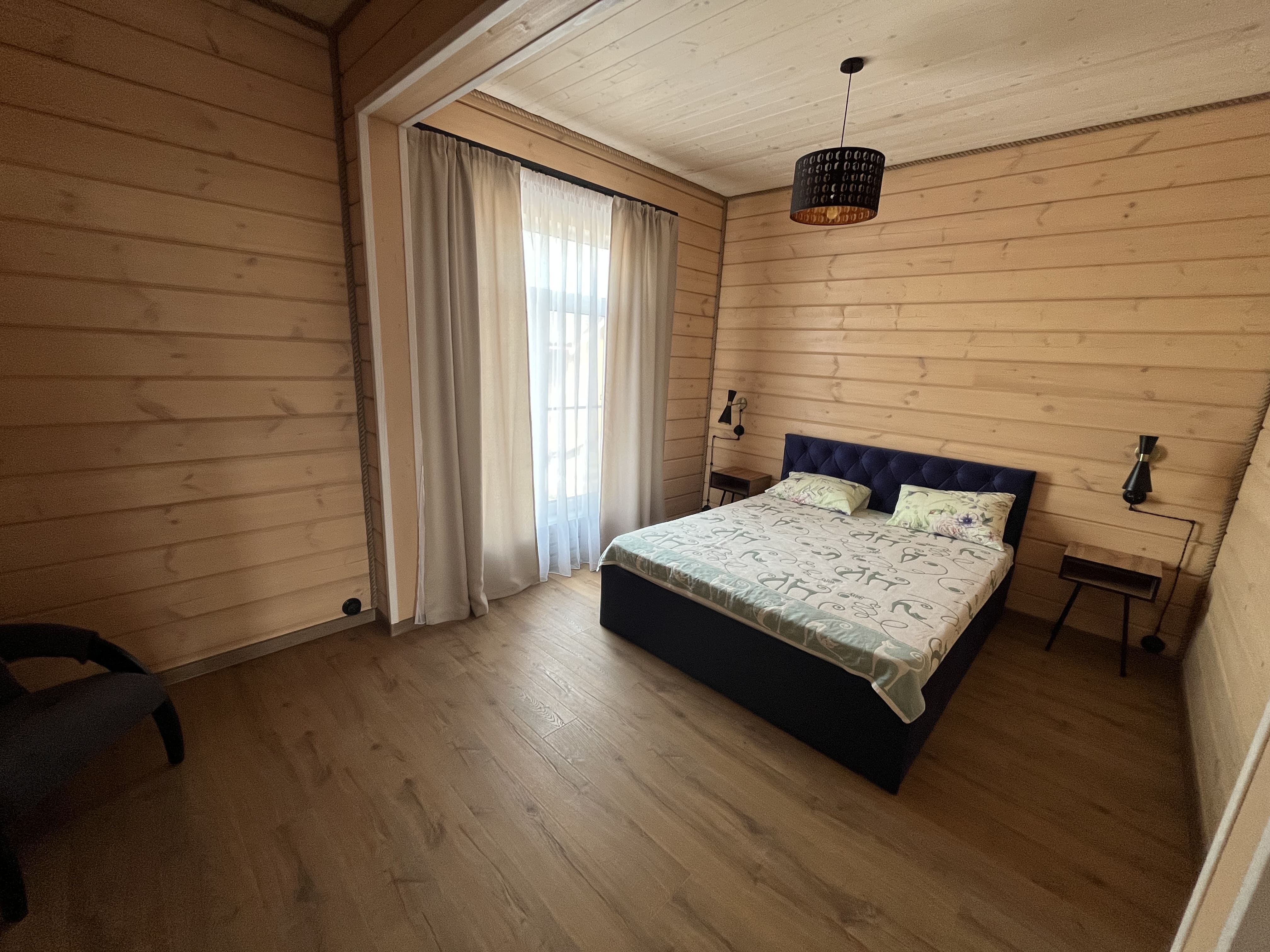 Дом с видом на озеро