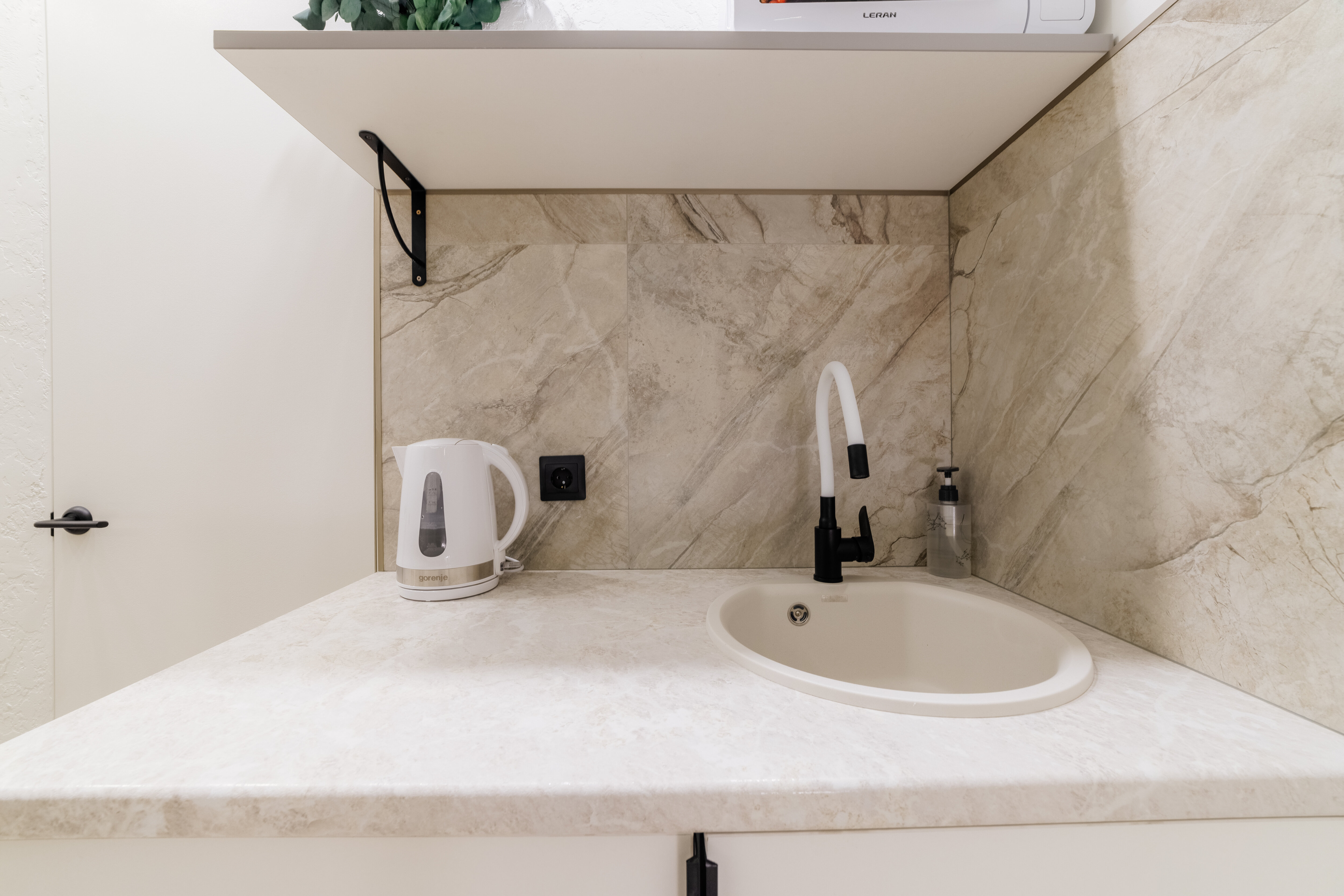 Трехместный номер с балконом