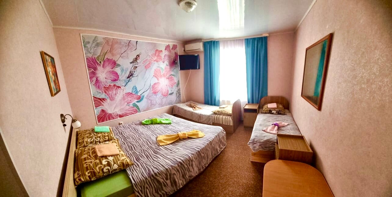 Бюджетный трехместный номер