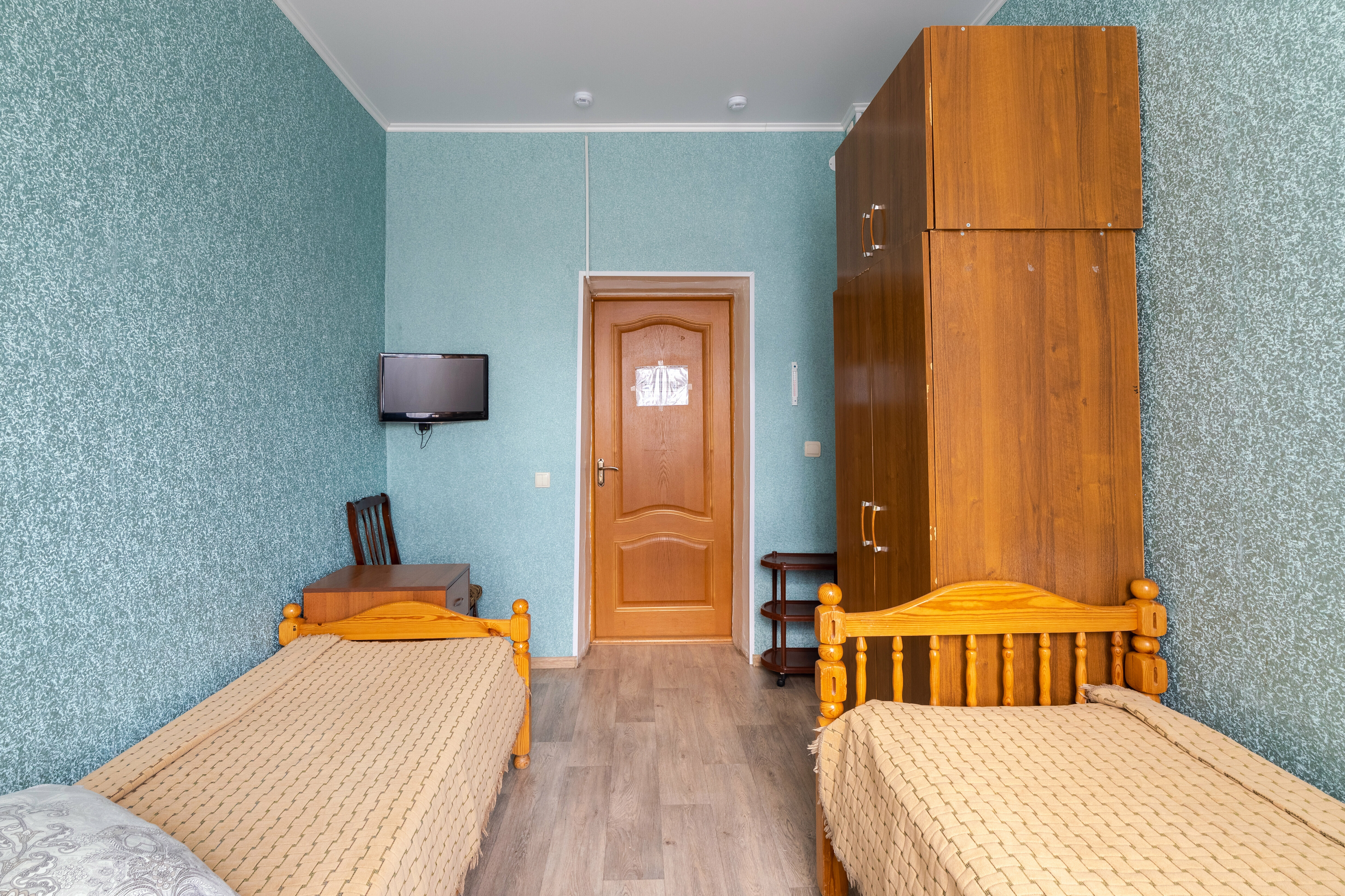 Двухместный номер с частичными удобствами