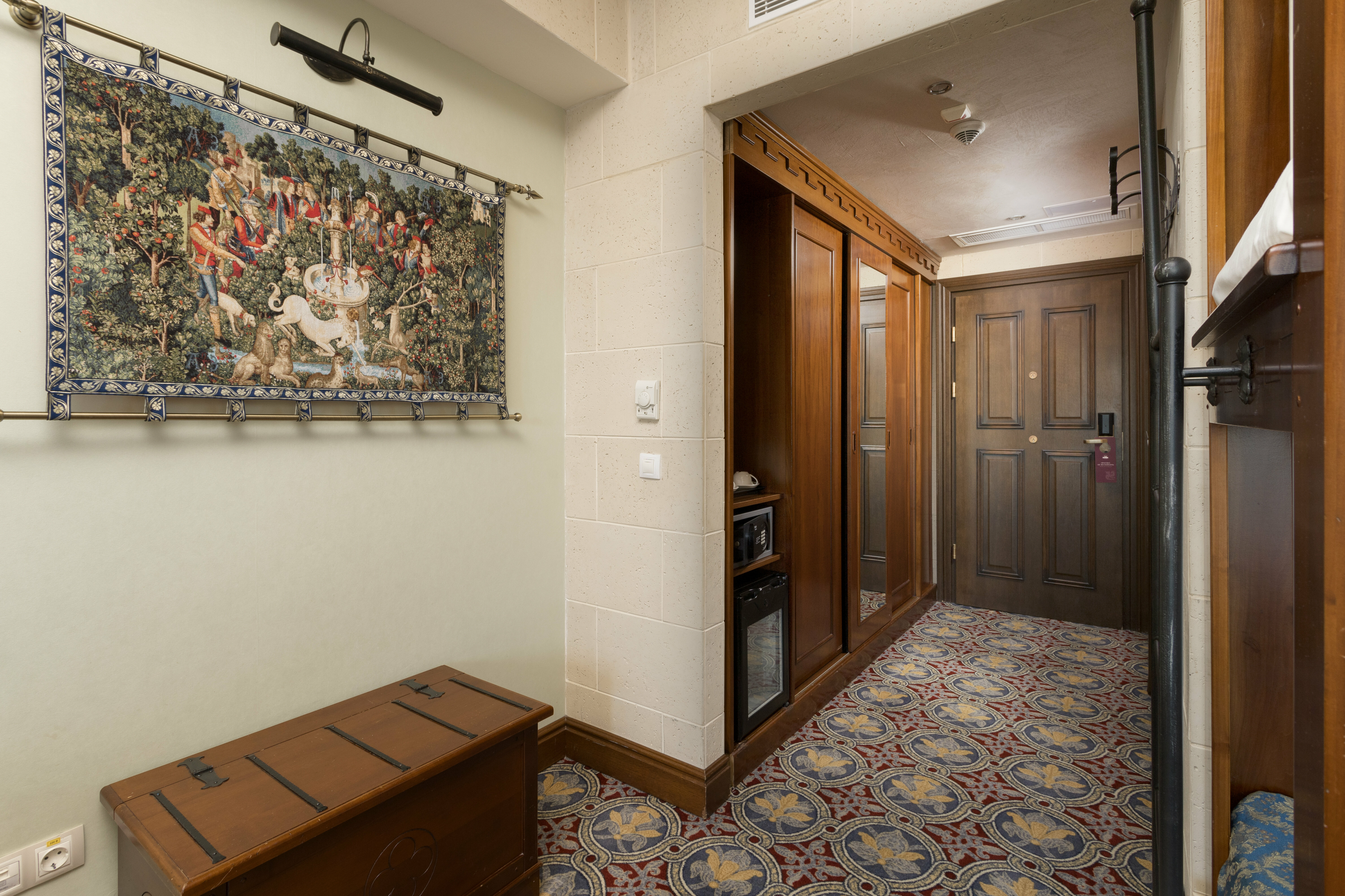 Супериор с двухъярусной кроватью (+ билеты  в Сочи Парк)