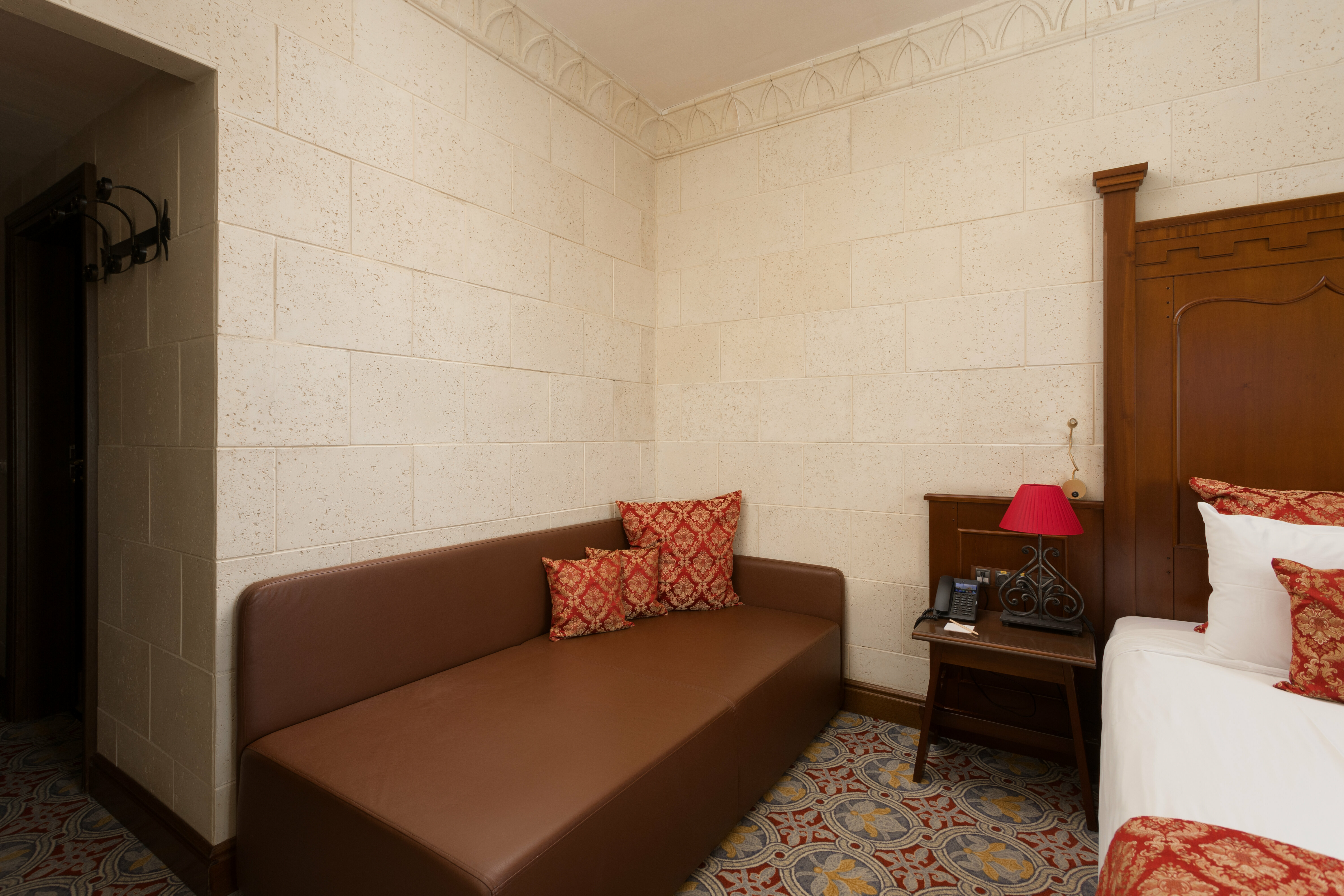 Стандарт с софой (+ билеты  в Сочи Парк)