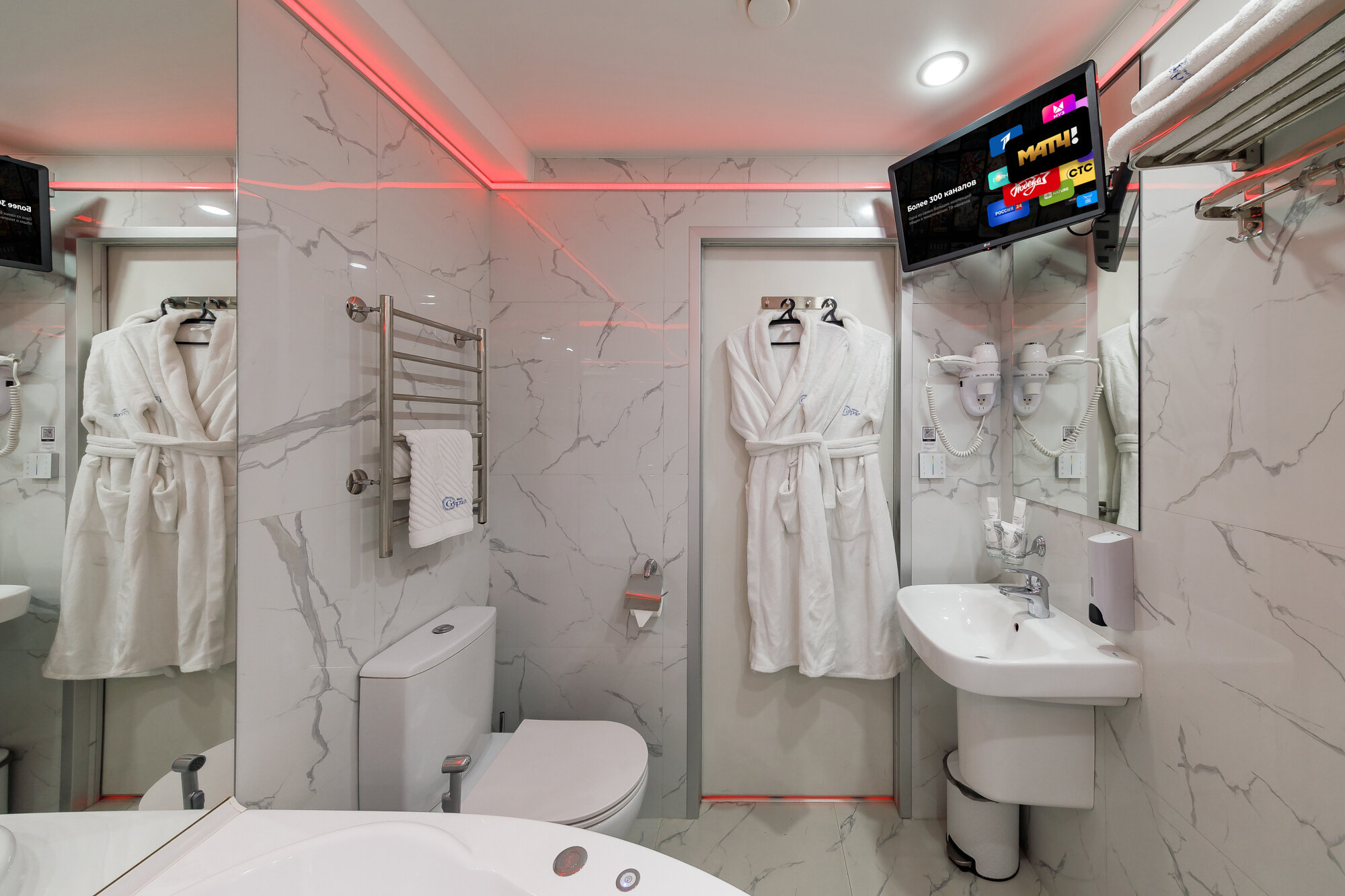 Номер Делюкс