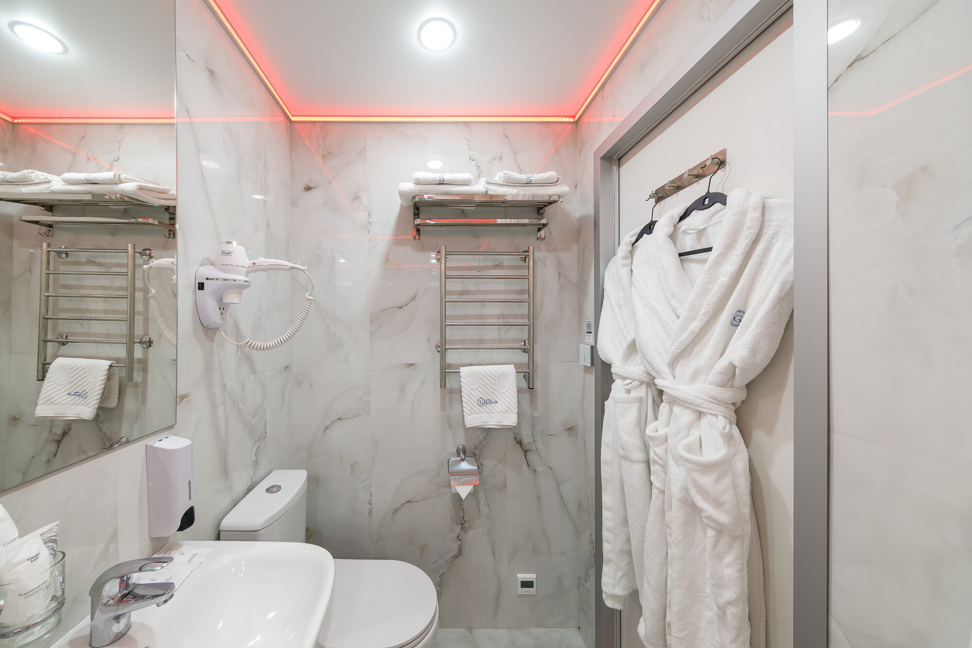 Улучшенный двухместный номер с 1 кроватью