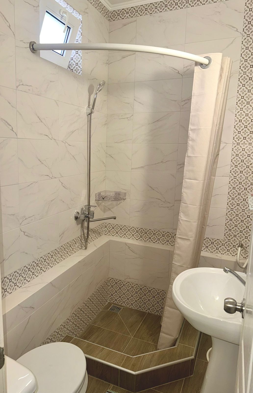 Улучшенный четырехместный номер