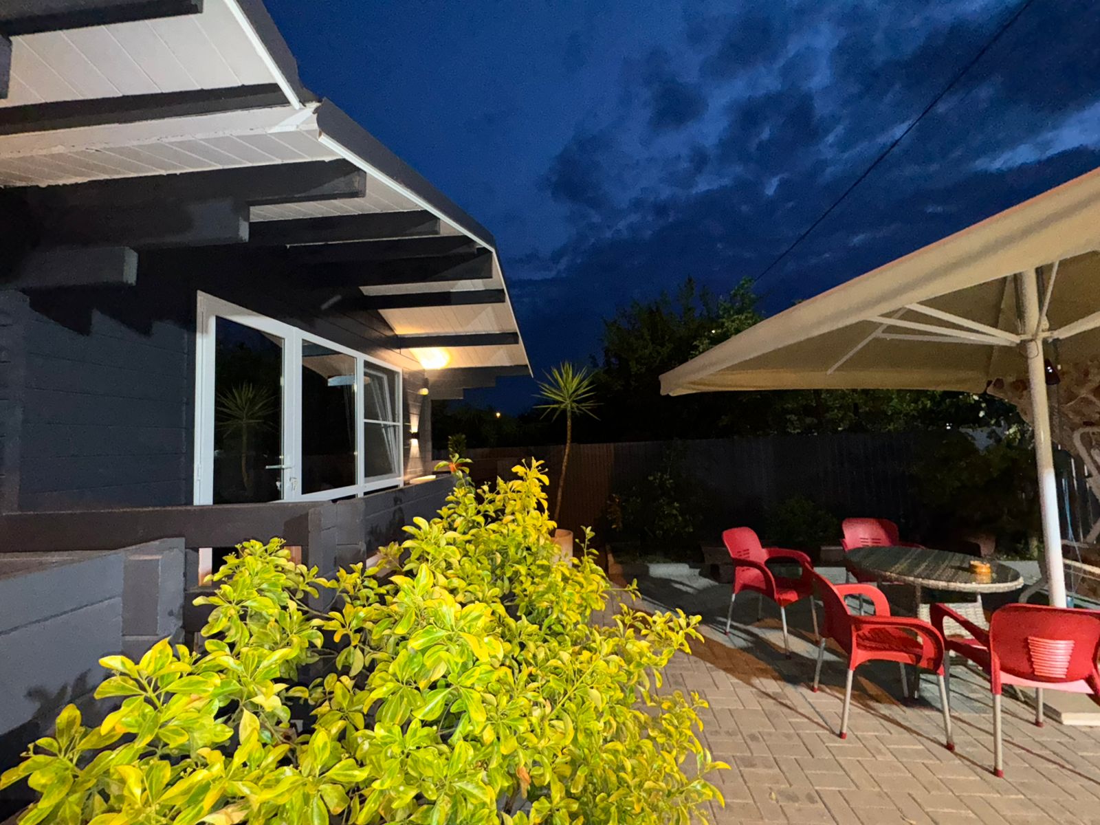 Коттедж с балконом