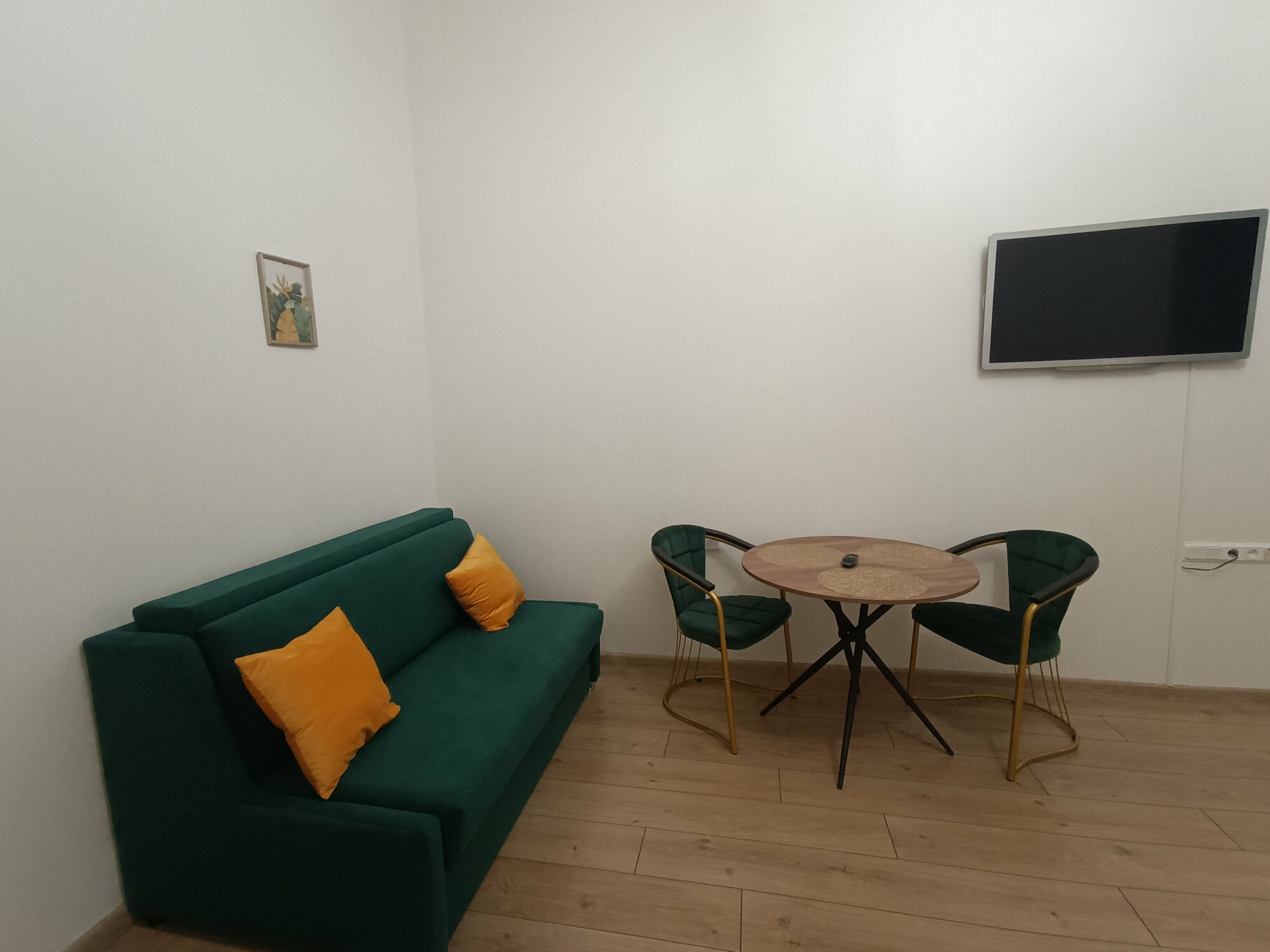 Семейный номер с общим санузлом на Чайковского 24